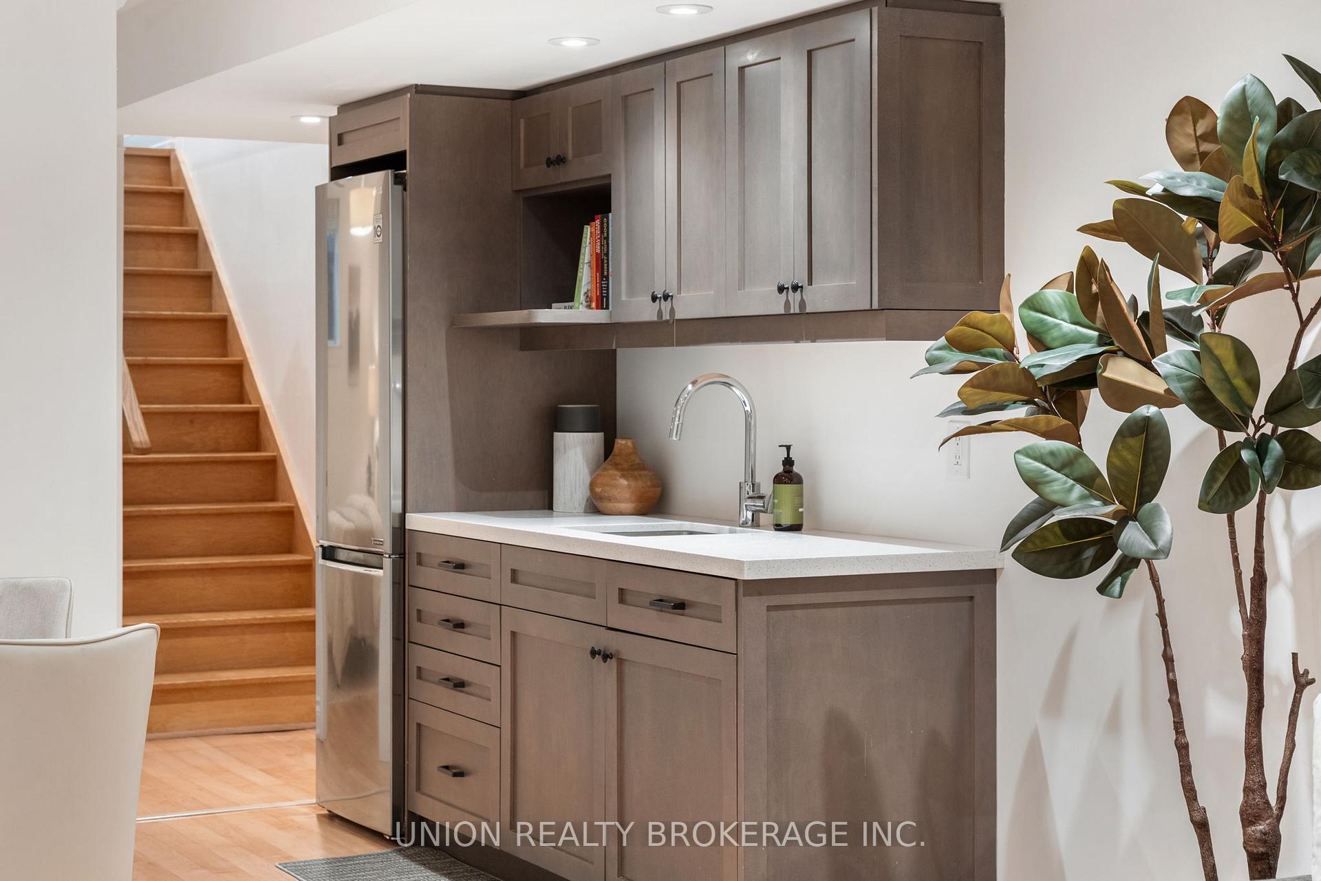 Photo 29 of 36 Hunter Street, Toronto, Blake-Jones — HOMEH