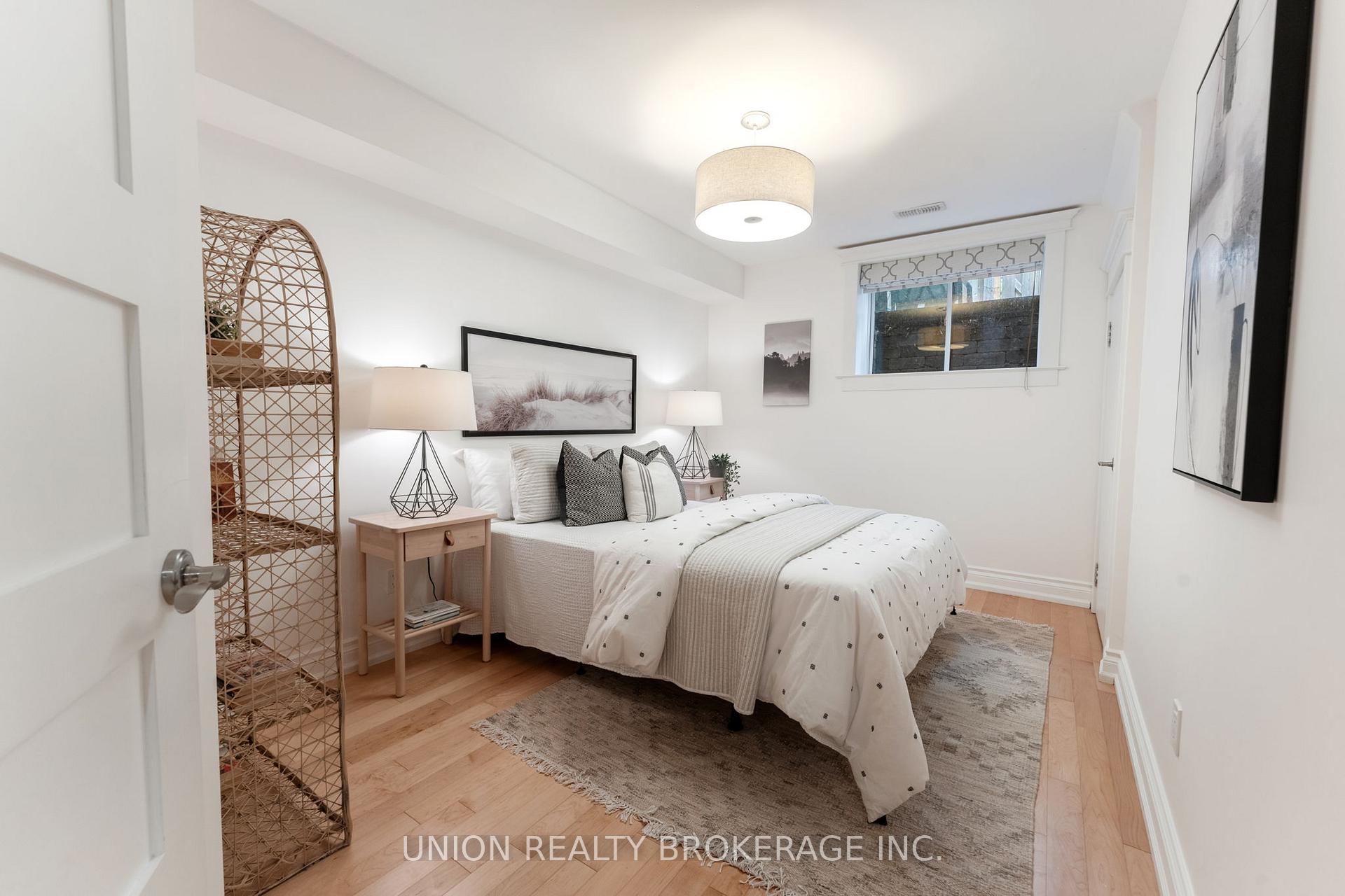 Photo 30 of 36 Hunter Street, Toronto, Blake-Jones — HOMEH