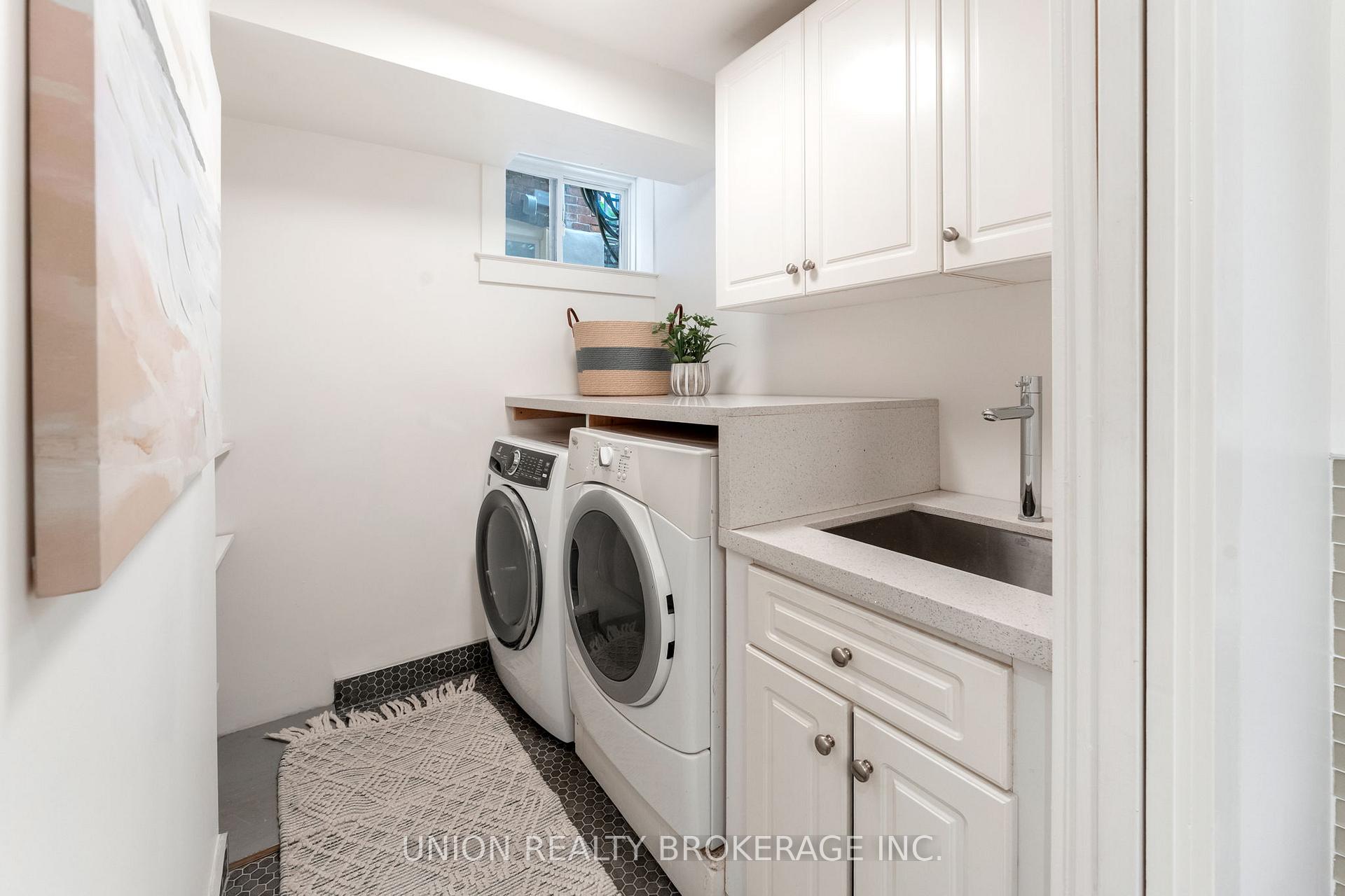 Photo 32 of 36 Hunter Street, Toronto, Blake-Jones — HOMEH