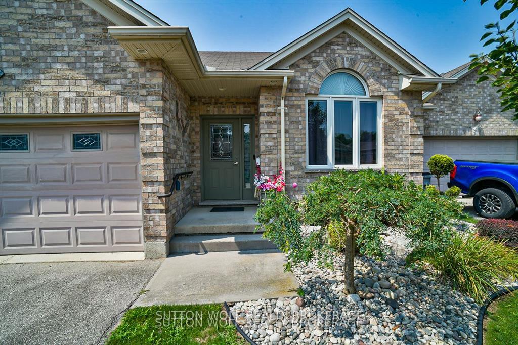 Photo 2 of Unit 42, 375 Scott Street E, Strathroy-Caradoc, SE — HOMEH