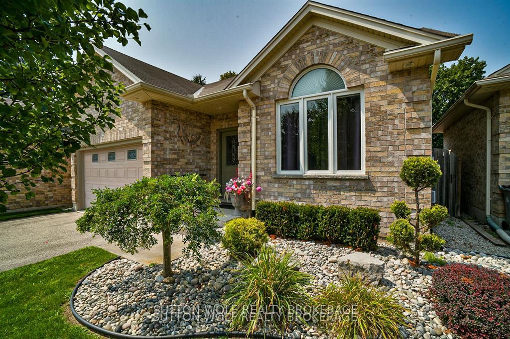 Photo 3 of Unit 42, 375 Scott Street E, Strathroy-Caradoc, SE — HOMEH