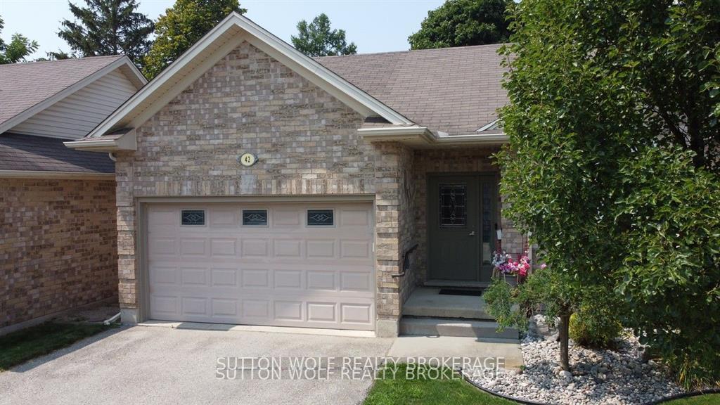Photo 5 of Unit 42, 375 Scott Street E, Strathroy-Caradoc, SE — HOMEH