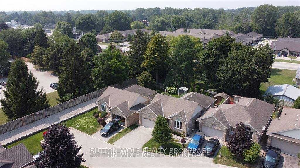 Photo 6 of Unit 42, 375 Scott Street E, Strathroy-Caradoc, SE — HOMEH