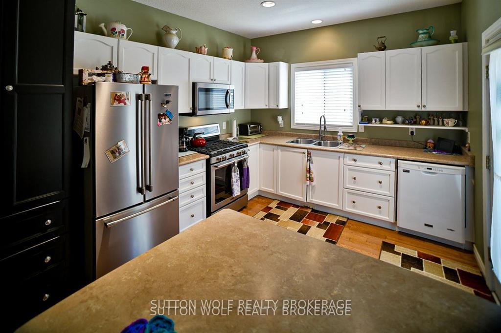 Photo 16 of Unit 42, 375 Scott Street E, Strathroy-Caradoc, SE — HOMEH