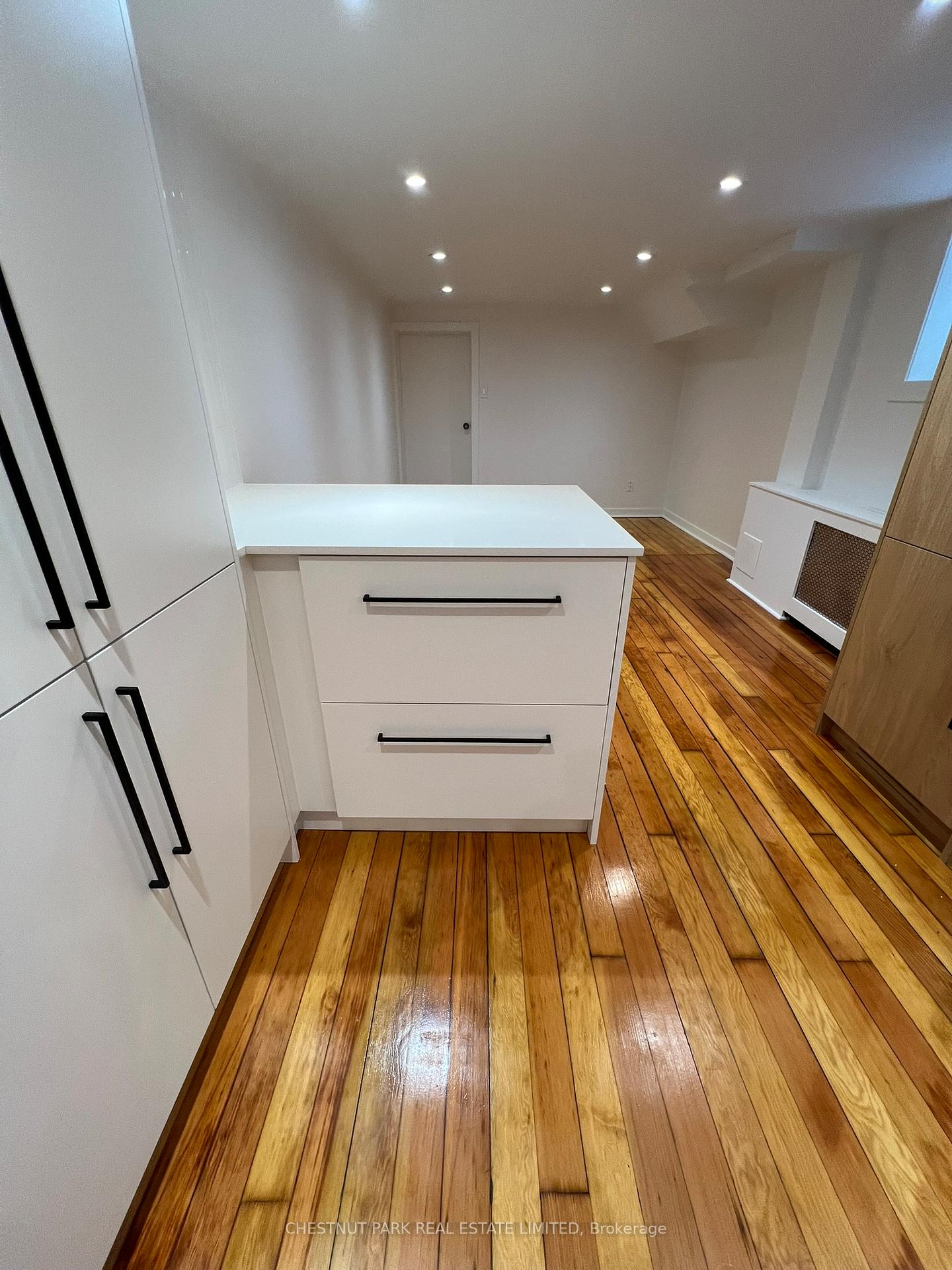 Photo 4 of Unit 1B, 18 Servington Crescent, Toronto, Mount Pleasant West — HOMEH