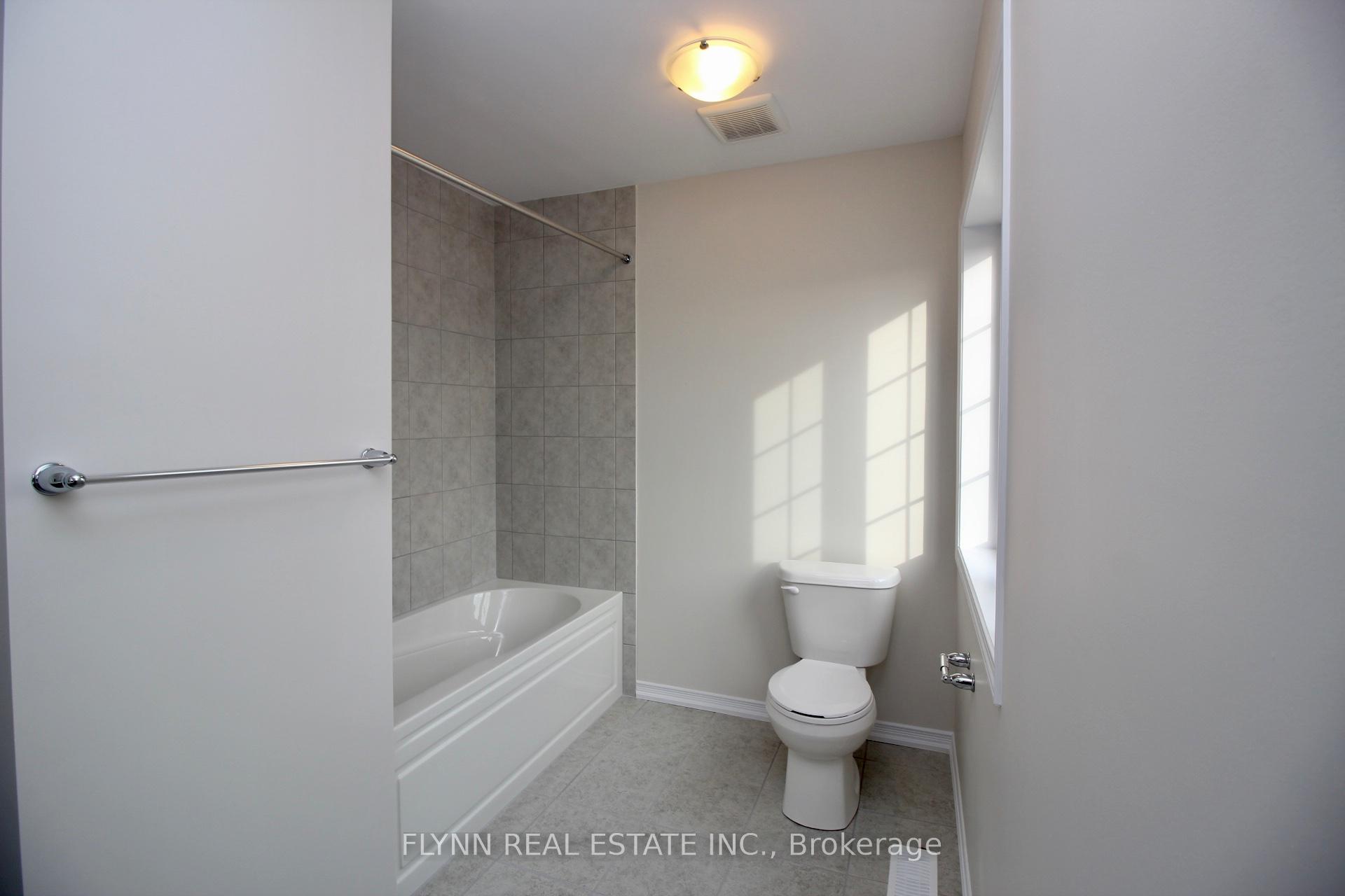 Photo 32 of 134 Esther Crescent, Thorold, Hurricane/Merrittville — HOMEH