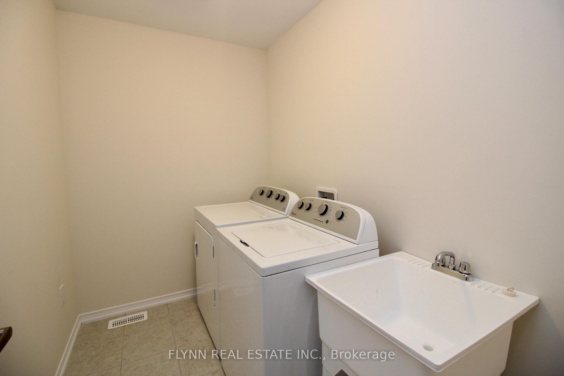 Photo 10 of 134 Esther Crescent, Thorold, Hurricane/Merrittville — HOMEH