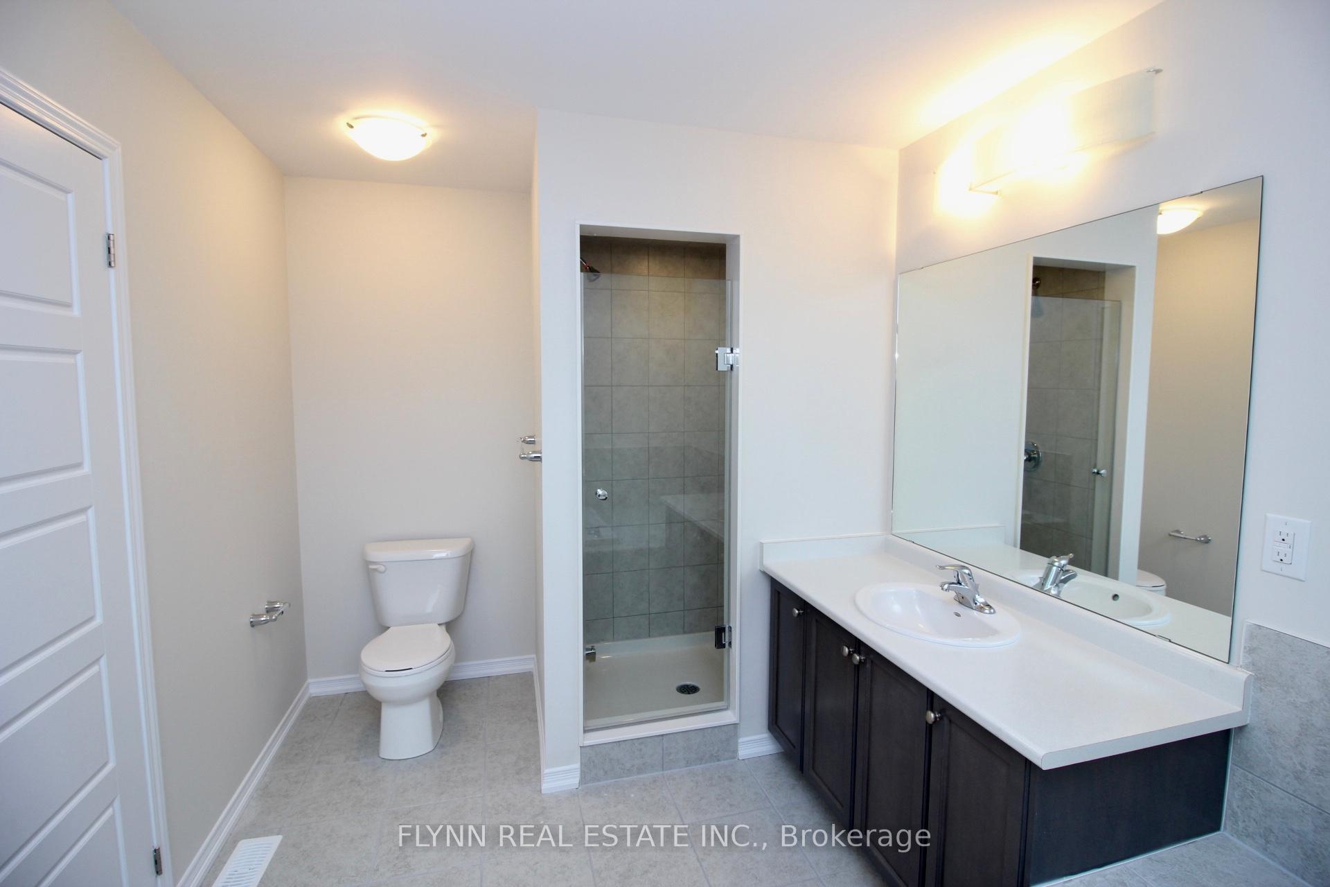 Photo 12 of 134 Esther Crescent, Thorold, Hurricane/Merrittville — HOMEH