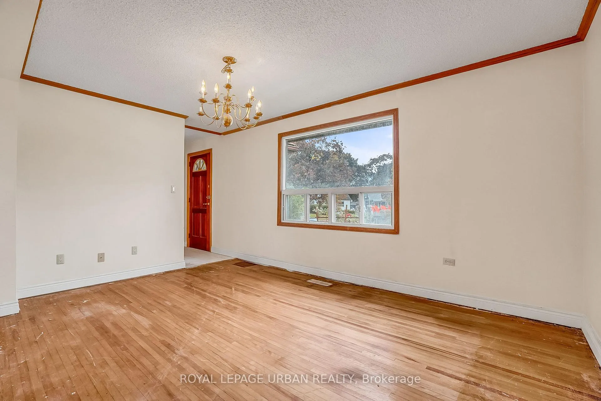 Photo 3 of 55 Merritt Road, Toronto, O'Connor-Parkview — HOMEH