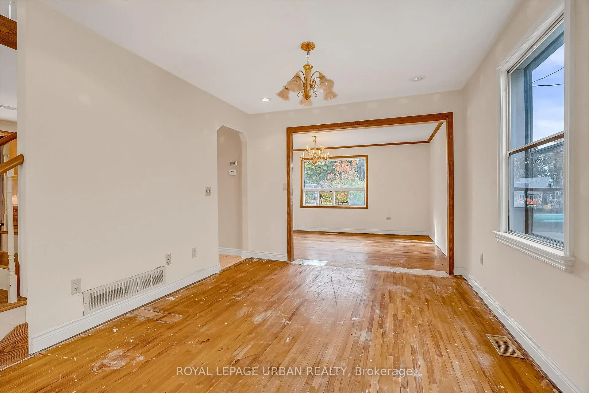Photo 9 of 55 Merritt Road, Toronto, O'Connor-Parkview — HOMEH