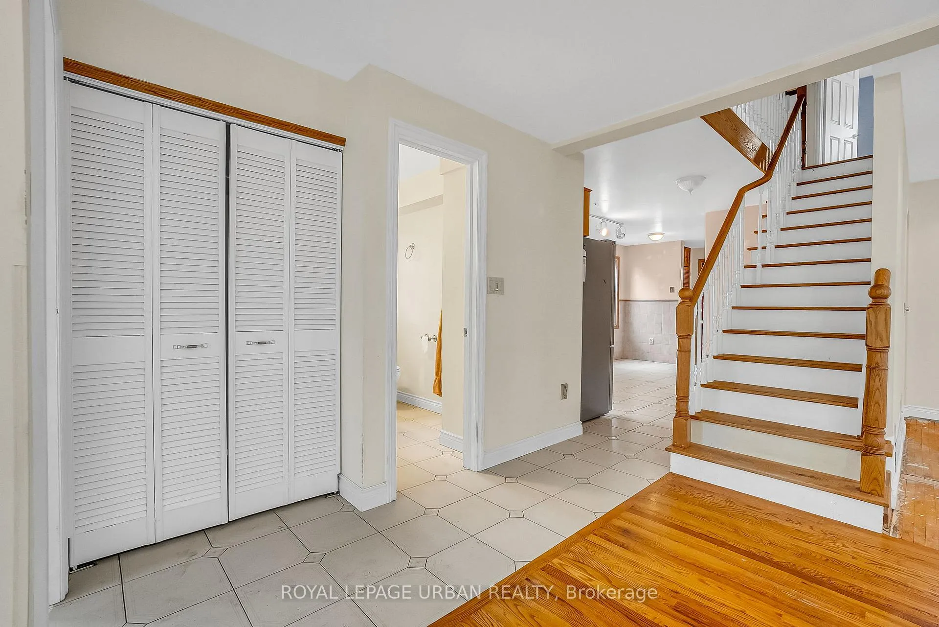 Photo 19 of 55 Merritt Road, Toronto, O'Connor-Parkview — HOMEH