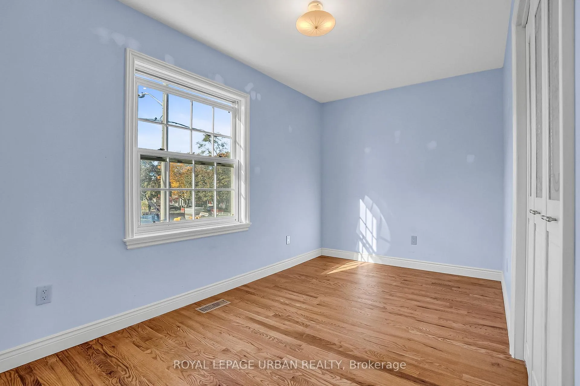 Photo 34 of 55 Merritt Road, Toronto, O'Connor-Parkview — HOMEH