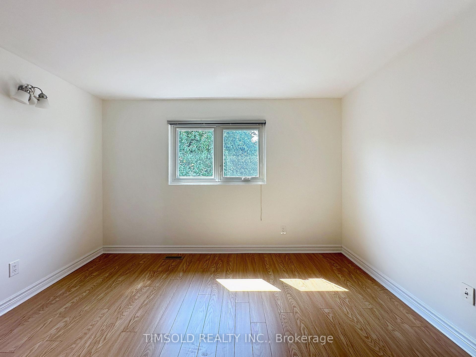 Photo 25 of 6 Lofthouse Square, Scarborough, L'Amoreaux — HOMEH