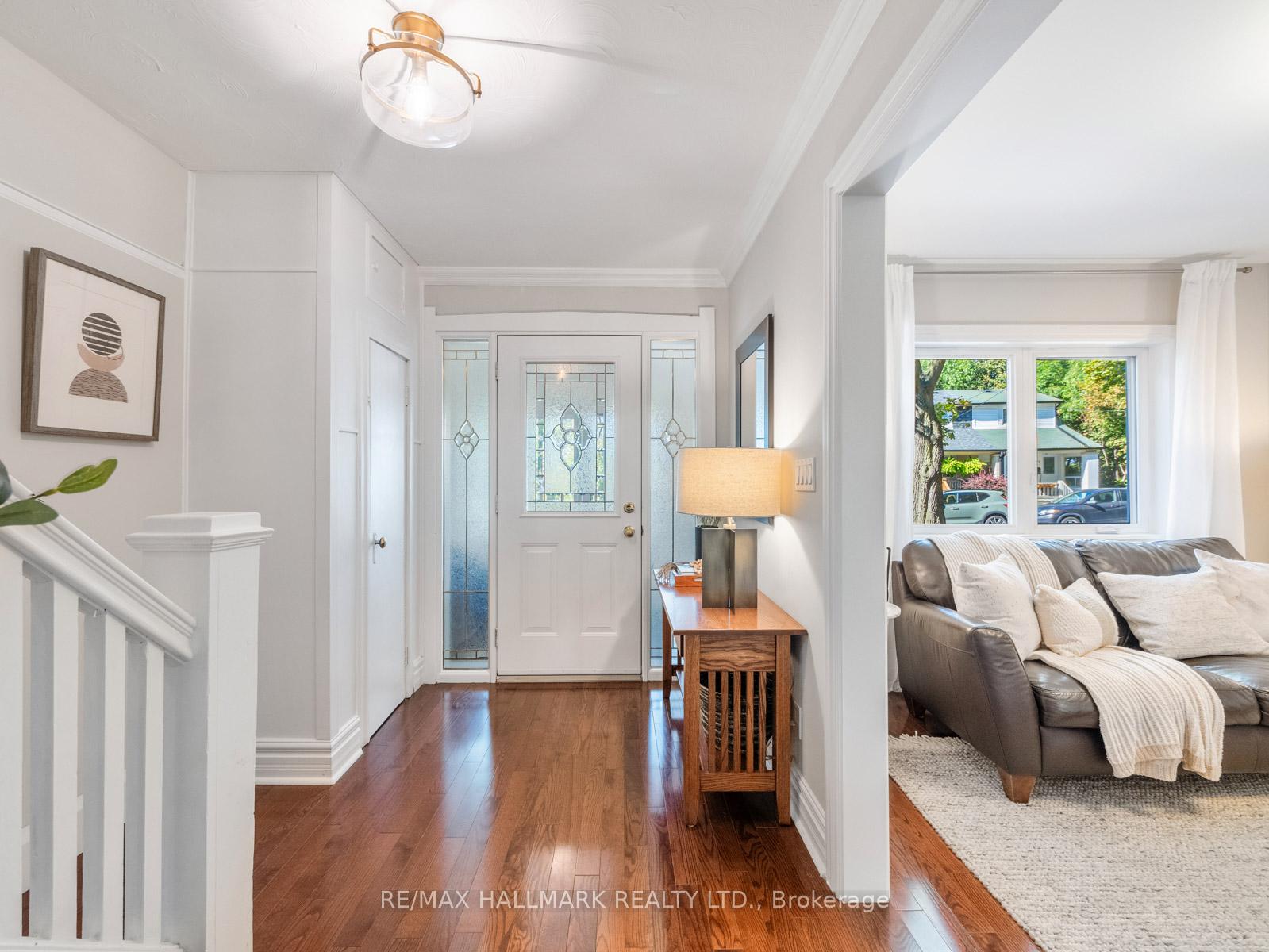 Photo 4 of 215 Golfview Avenue, Toronto, East End-Danforth — HOMEH