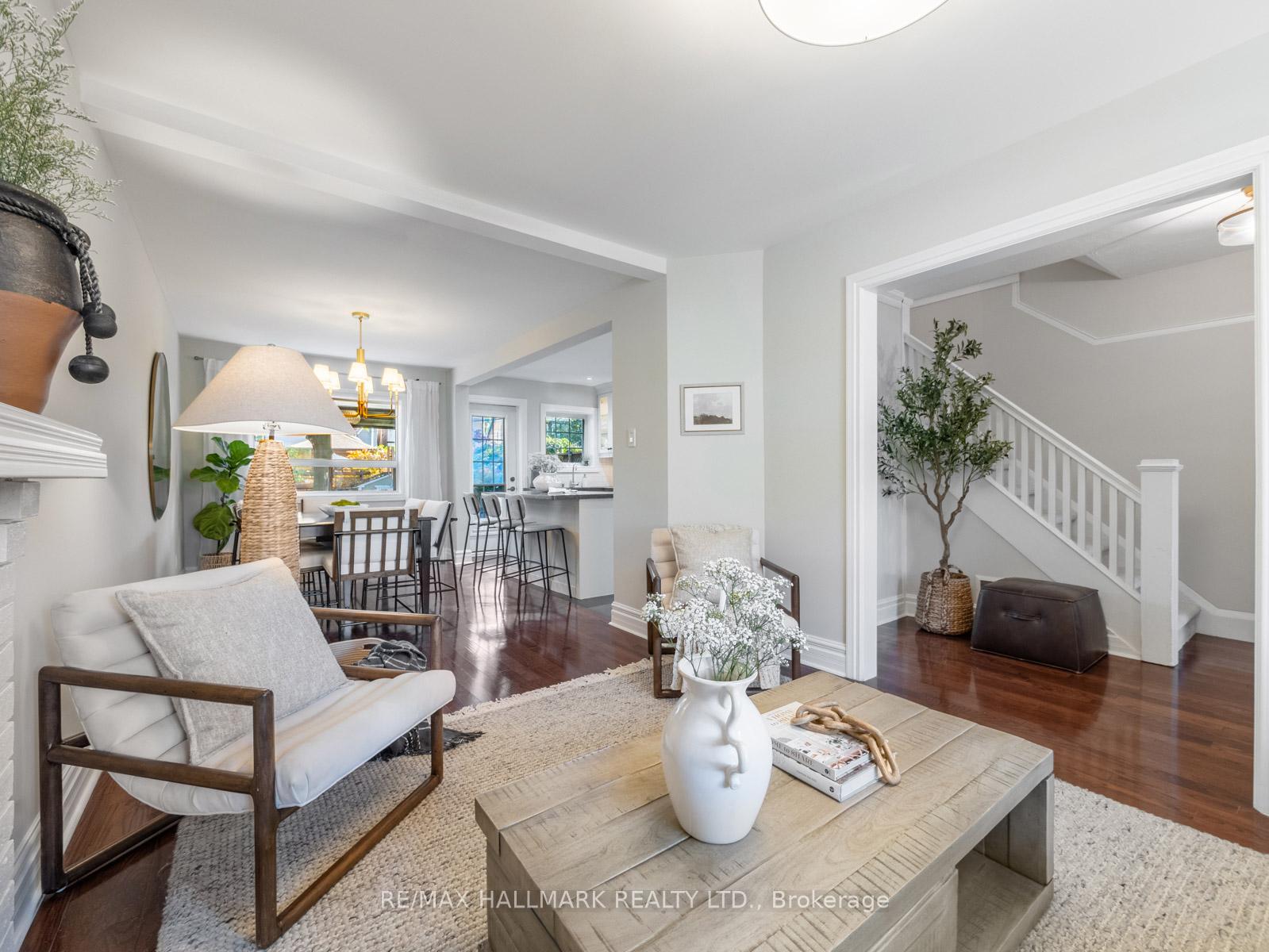 Photo 7 of 215 Golfview Avenue, Toronto, East End-Danforth — HOMEH