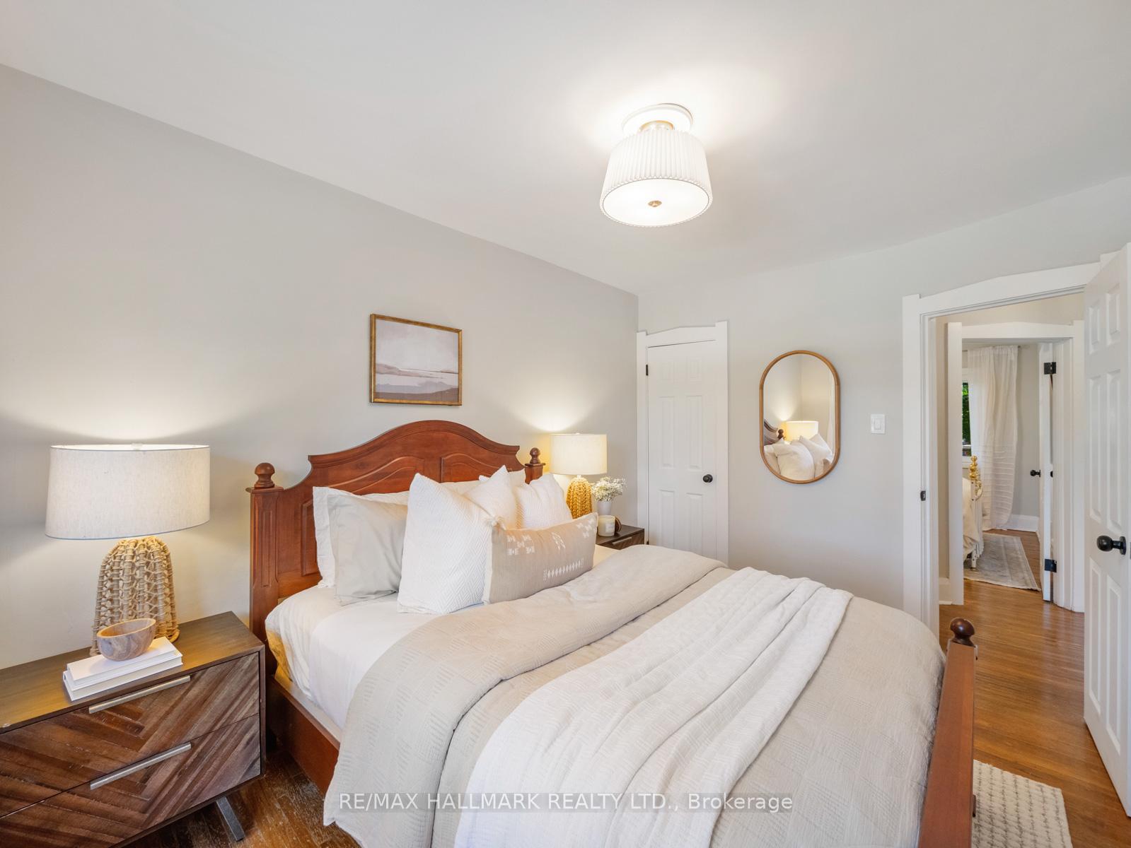 Photo 18 of 215 Golfview Avenue, Toronto, East End-Danforth — HOMEH