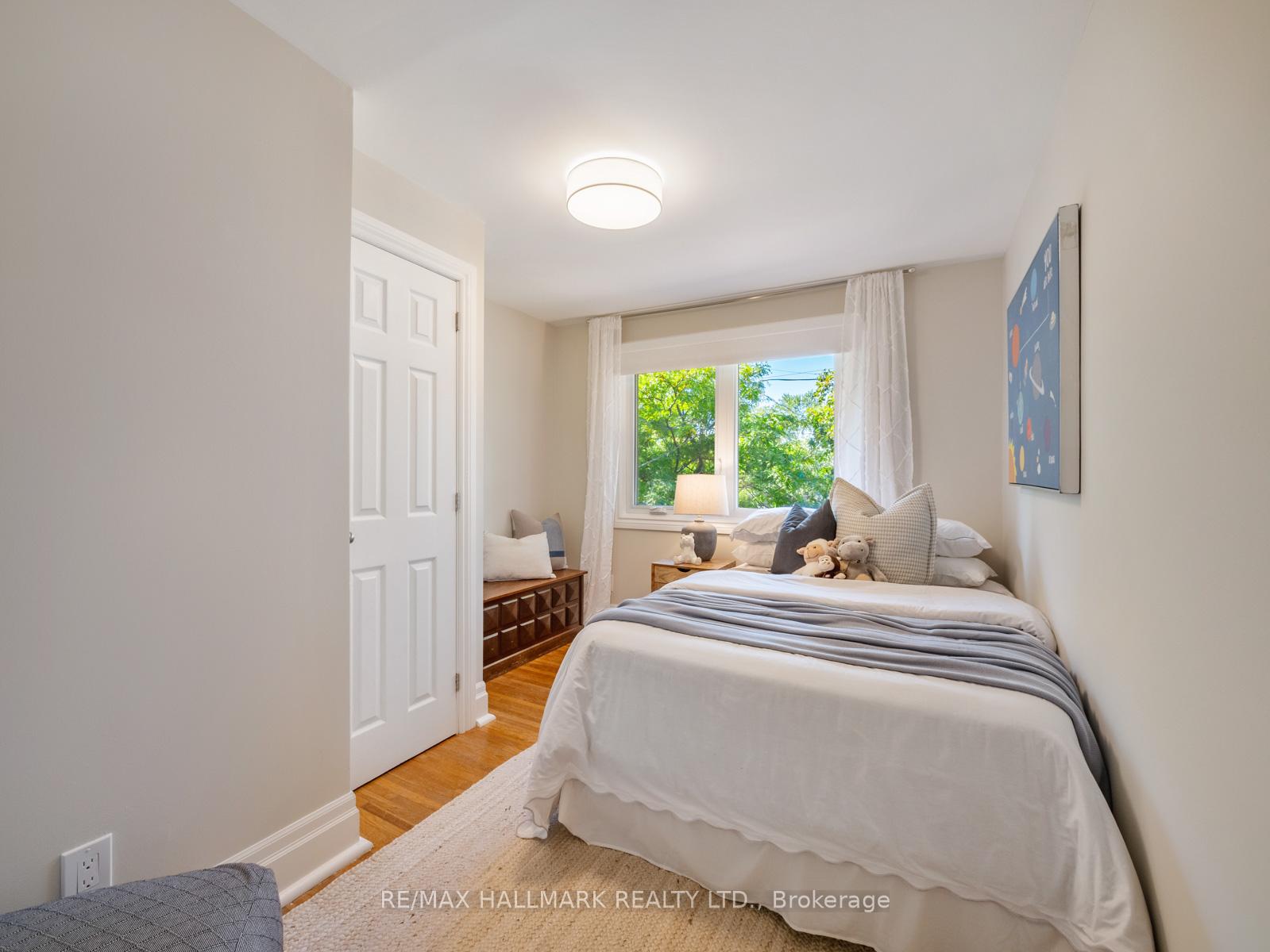 Photo 21 of 215 Golfview Avenue, Toronto, East End-Danforth — HOMEH