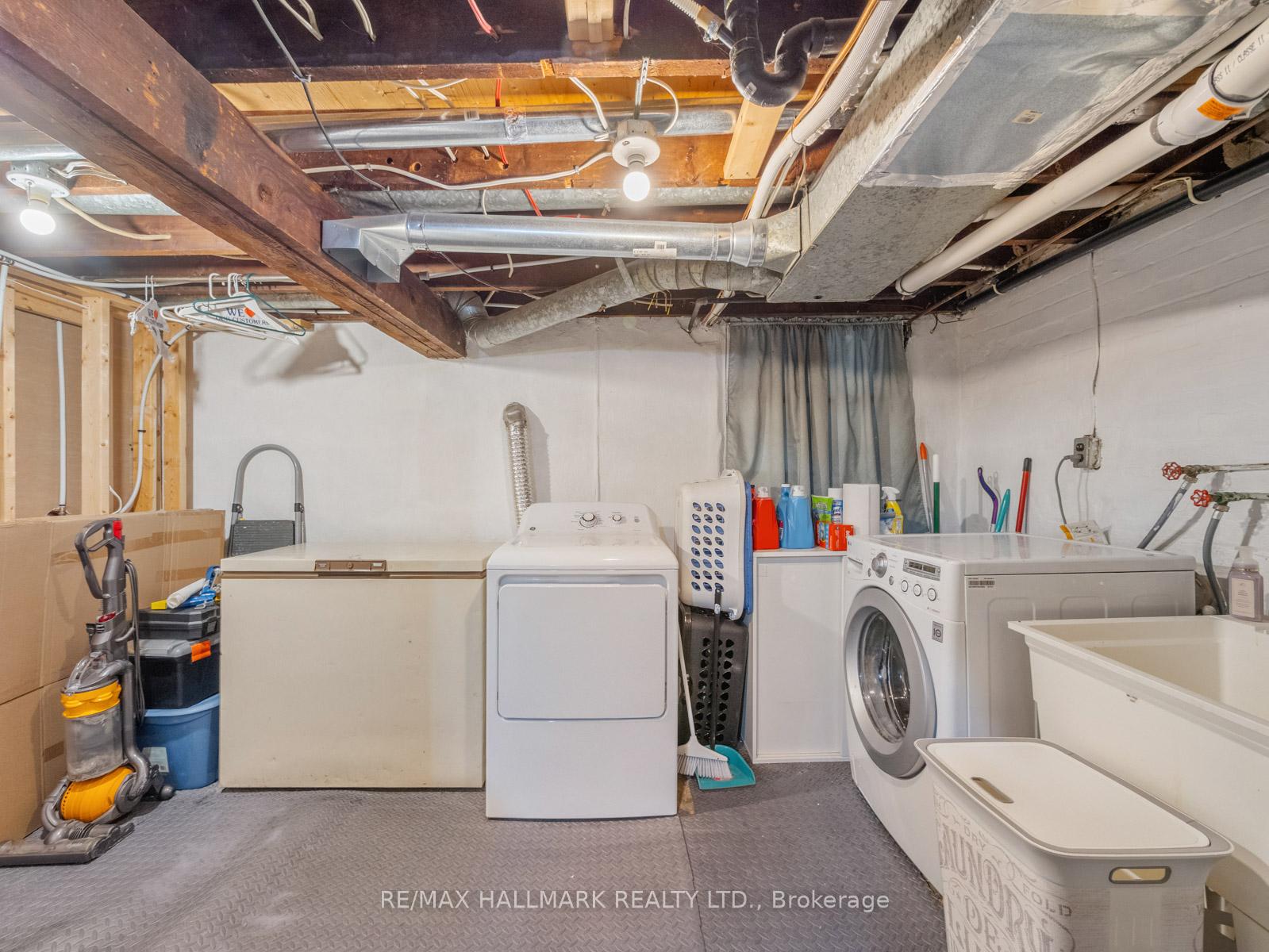 Photo 30 of 215 Golfview Avenue, Toronto, East End-Danforth — HOMEH