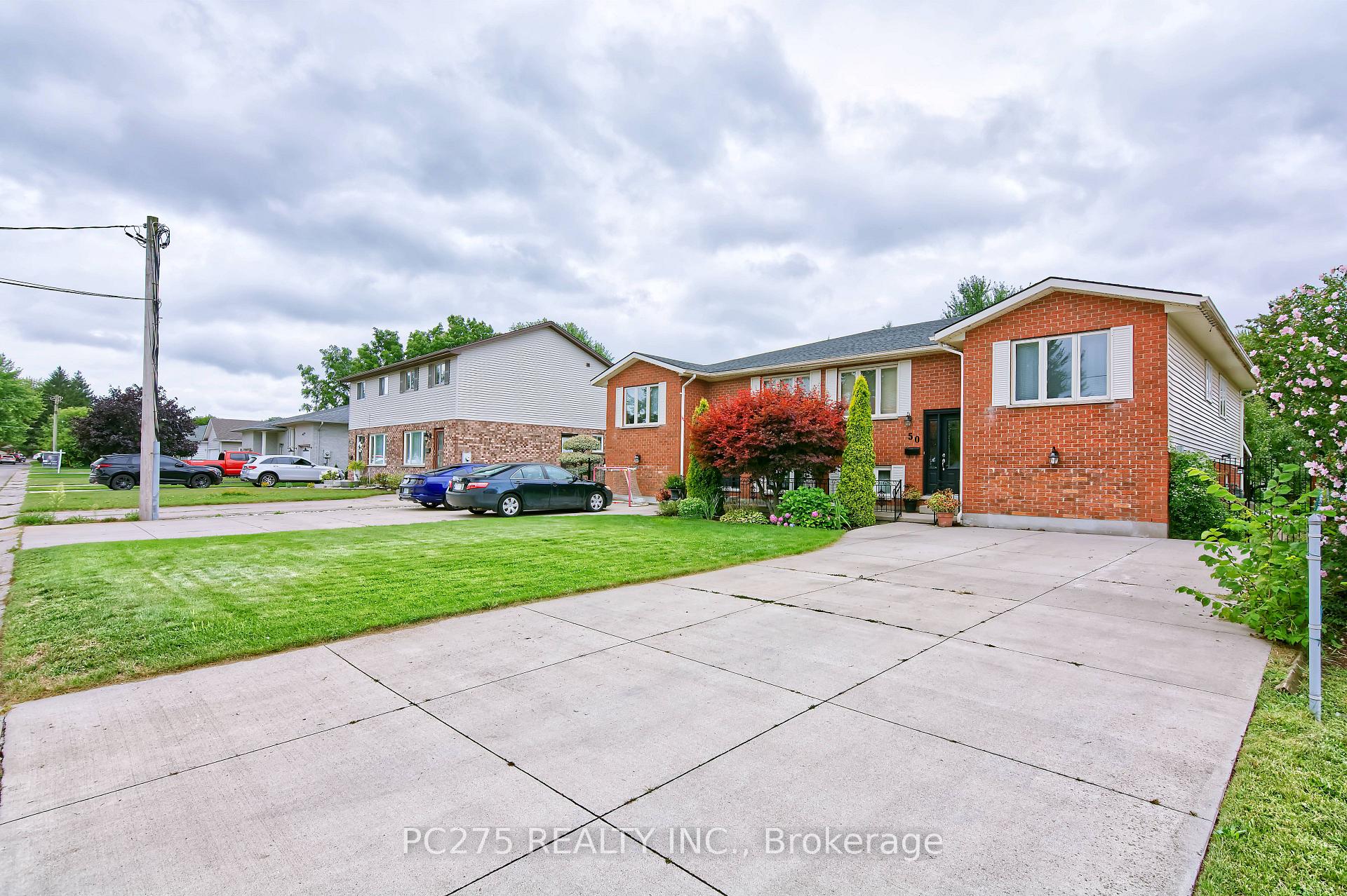 Photo 2 of 50 Bella Street, Strathroy-Caradoc, SE — HOMEH