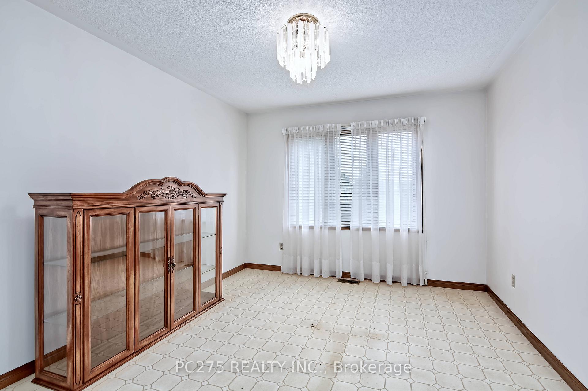 Photo 13 of 50 Bella Street, Strathroy-Caradoc, SE — HOMEH
