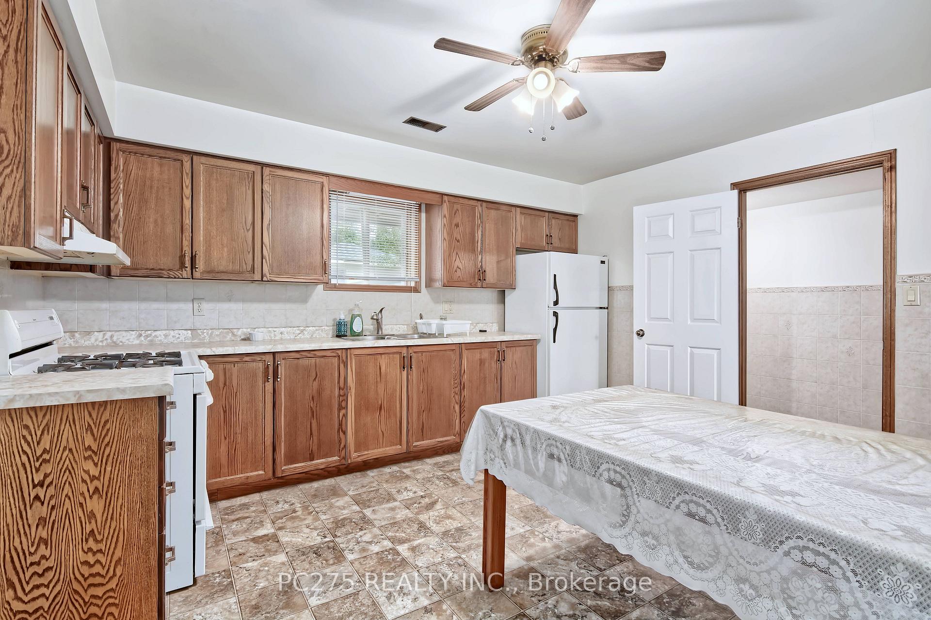 Photo 25 of 50 Bella Street, Strathroy-Caradoc, SE — HOMEH
