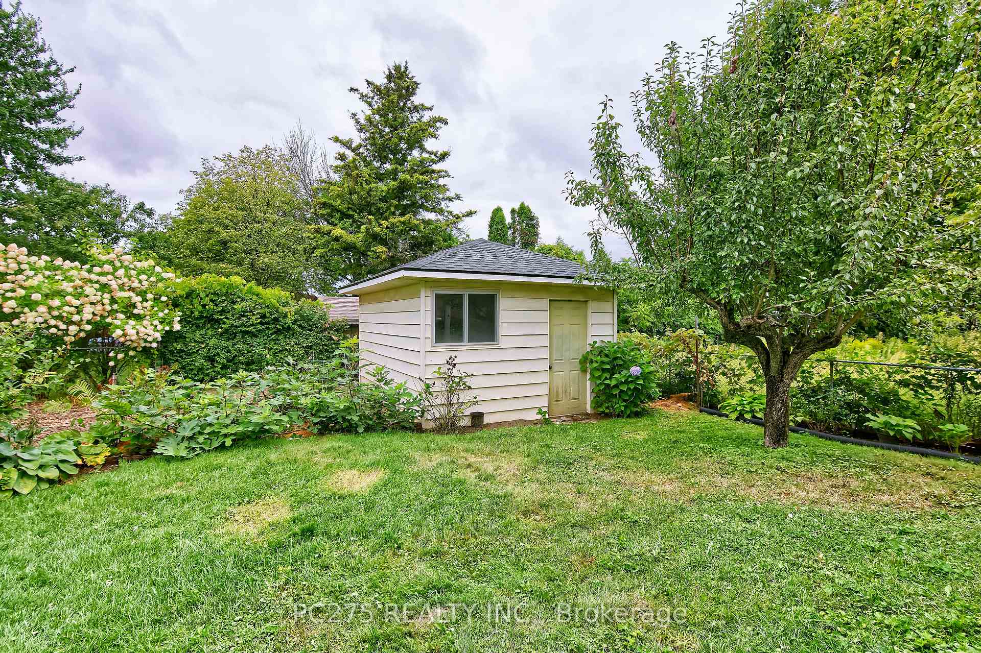 Photo 36 of 50 Bella Street, Strathroy-Caradoc, SE — HOMEH