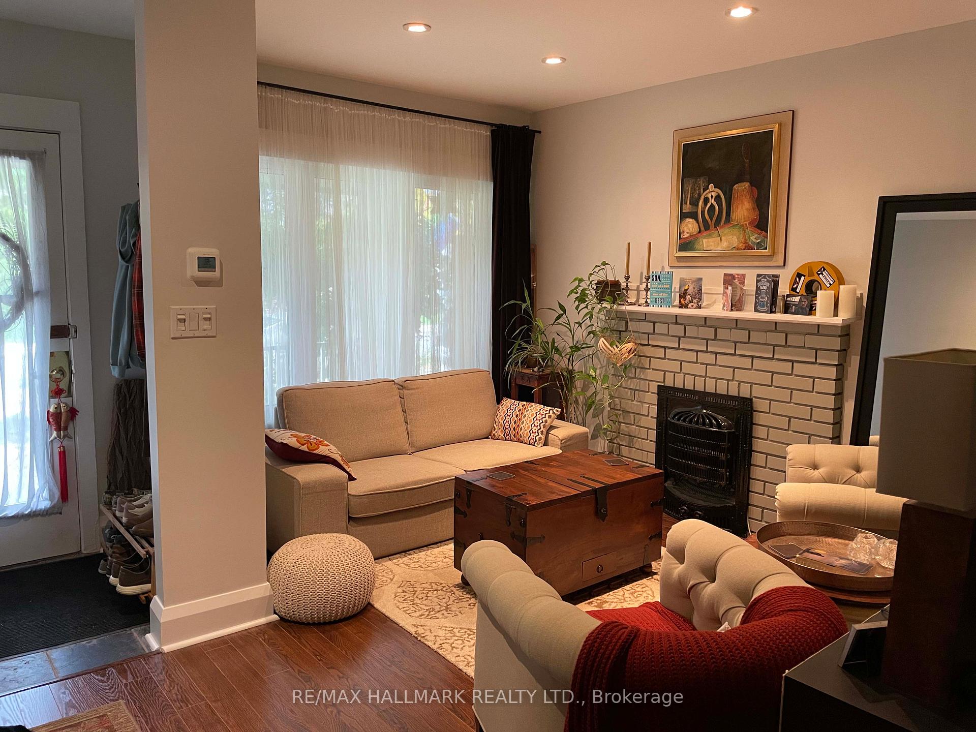 Photo 3 of 70 Lawlor Avenue, Toronto, The Beaches — HOMEH