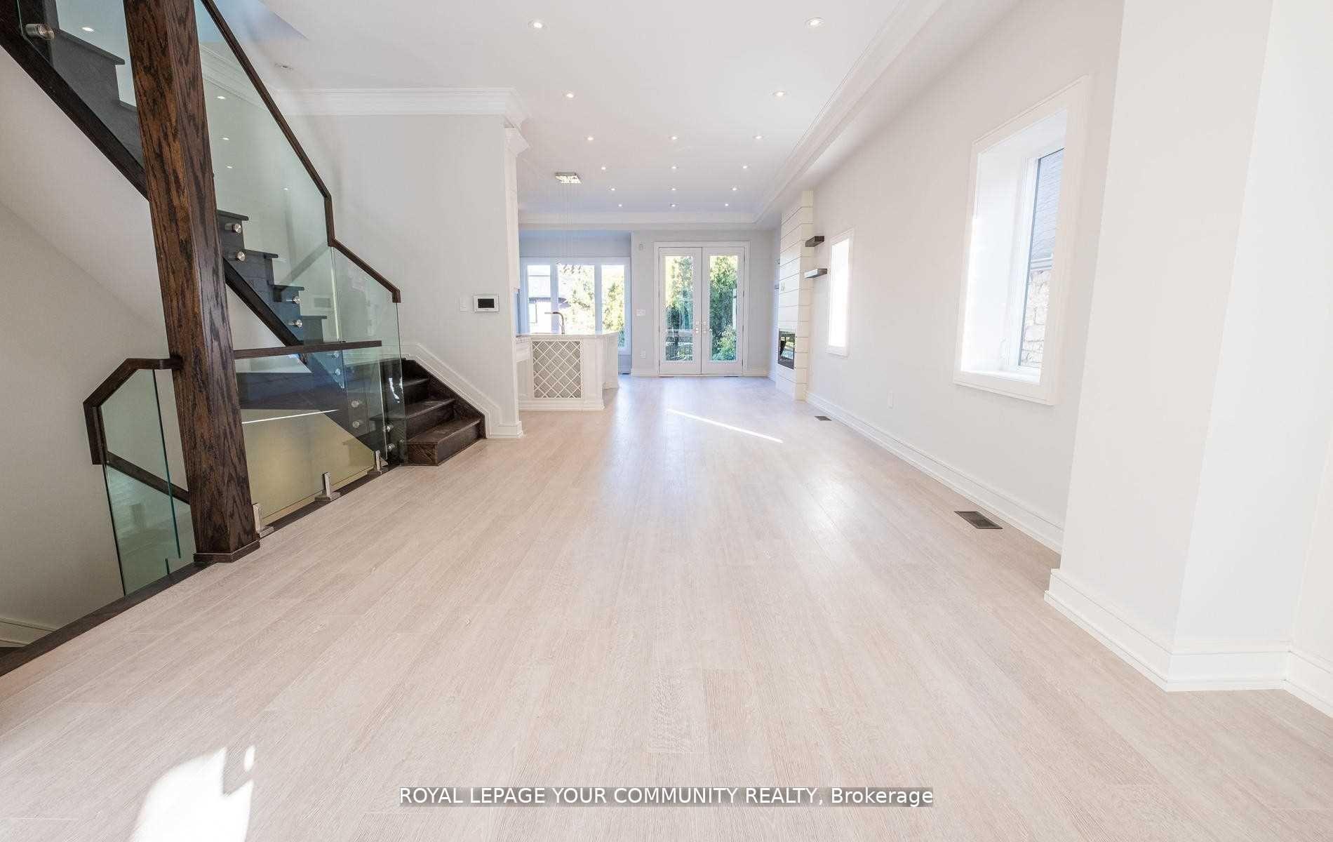 Photo 2 of 380 Roehampton Avenue, Toronto, Mount Pleasant East — HOMEH