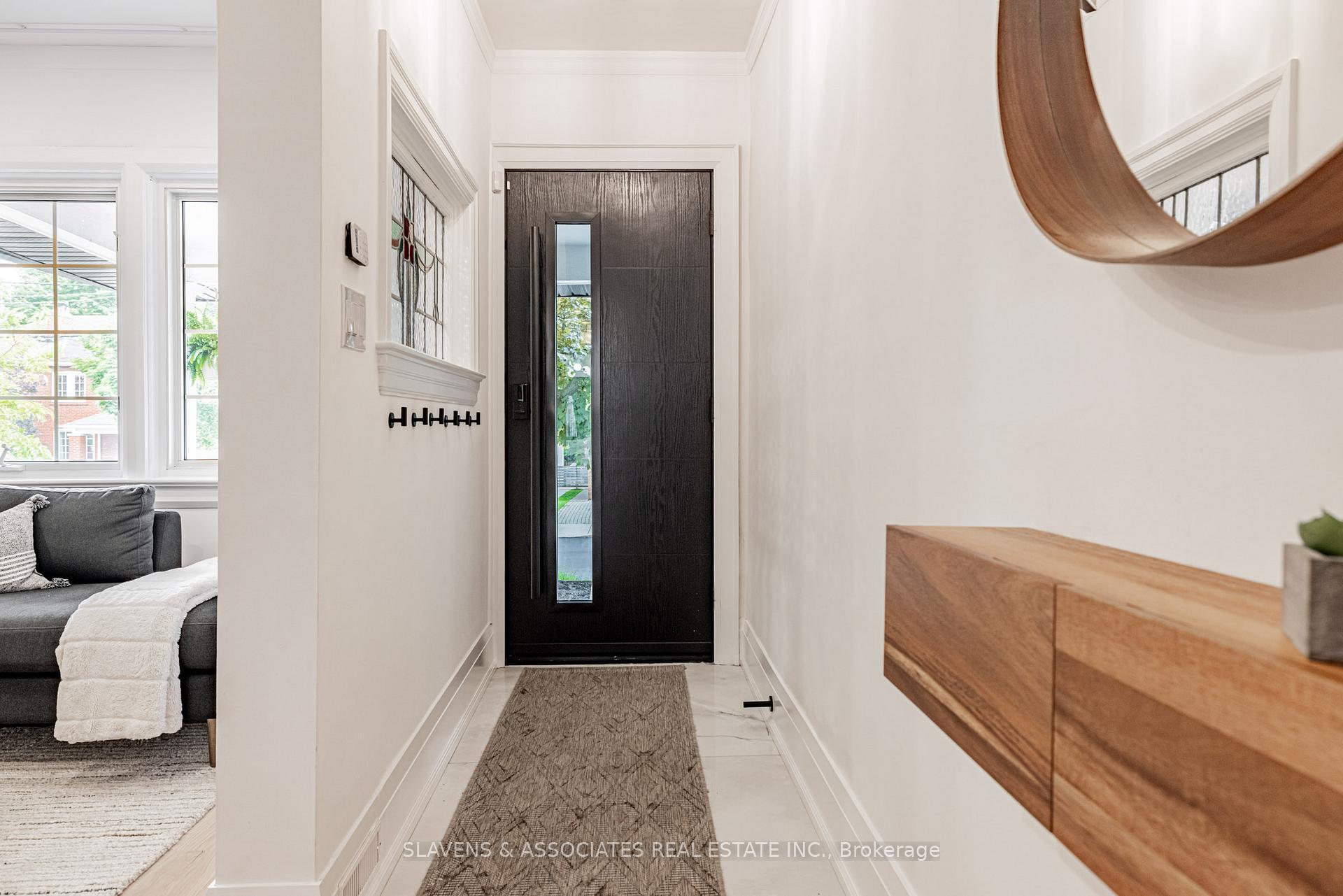 Photo 5 of 188 Fairlawn Avenue, Toronto, Lawrence Park North — HOMEH