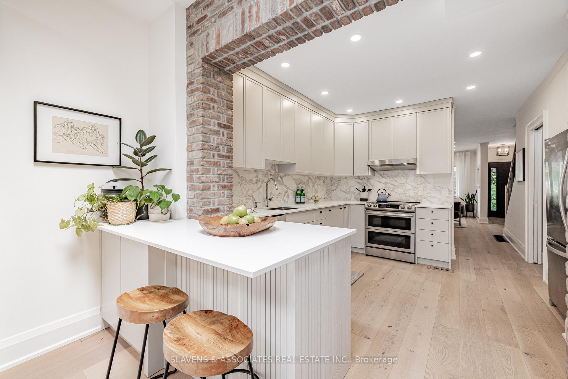 Photo 12 of 188 Fairlawn Avenue, Toronto, Lawrence Park North — HOMEH