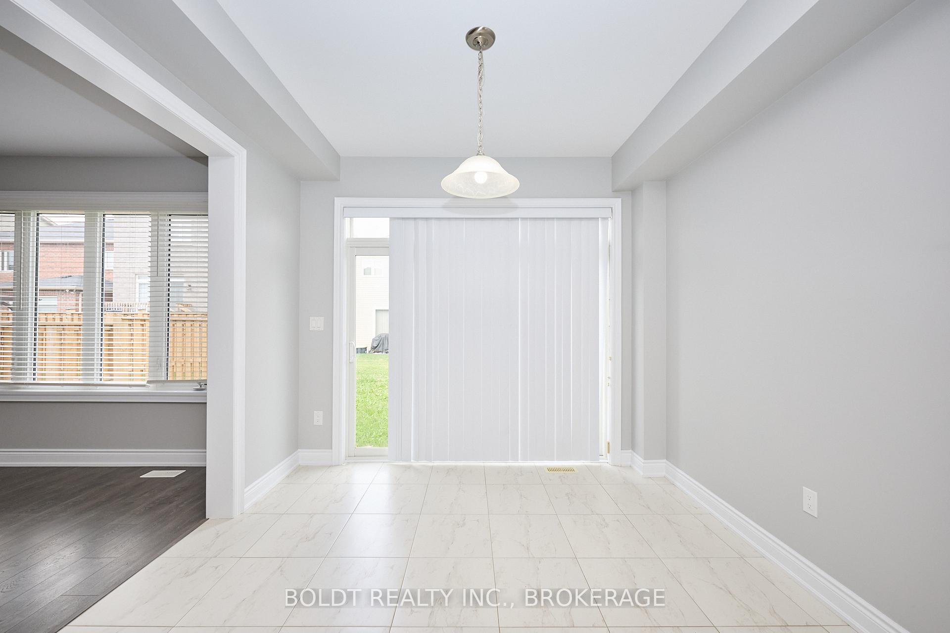 Photo 16 of 3 Honey Comb Trail, Thorold, Hurricane/Merrittville — HOMEH