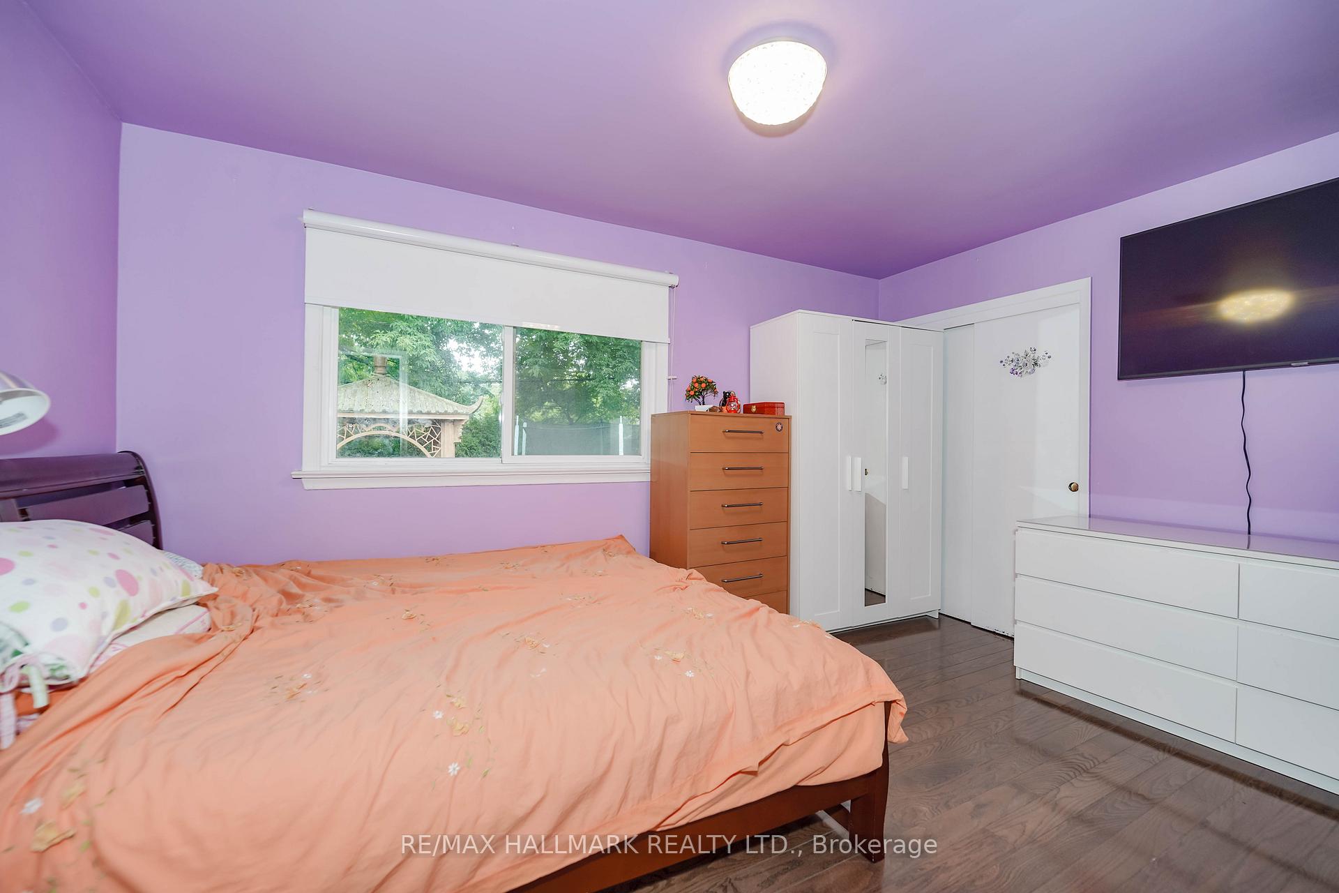 Photo 8 of 16 Araman Drive, Scarborough, Tam O'Shanter-Sullivan — HOMEH