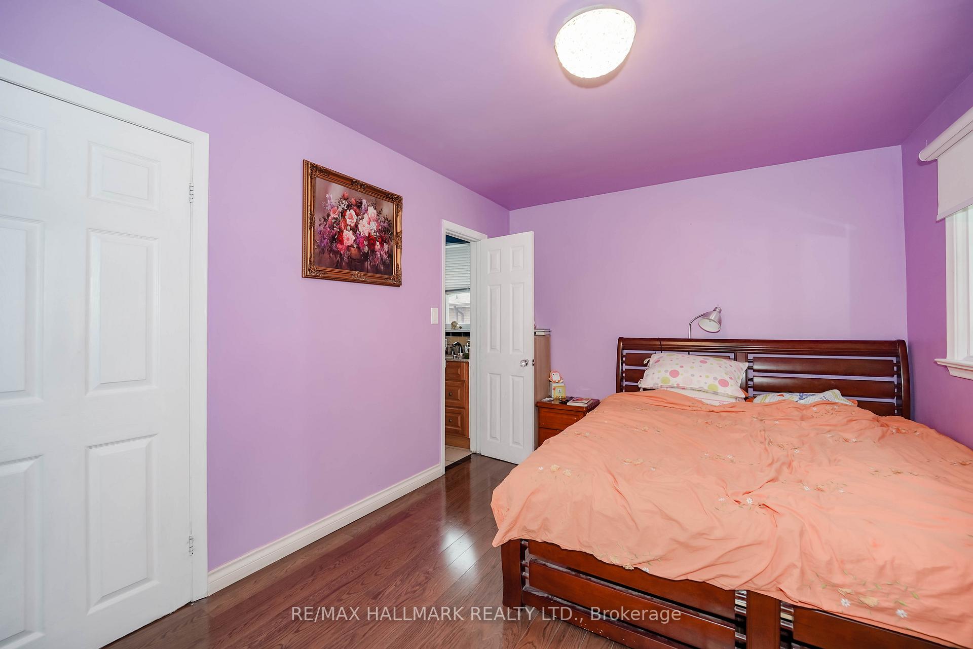 Photo 9 of 16 Araman Drive, Scarborough, Tam O'Shanter-Sullivan — HOMEH