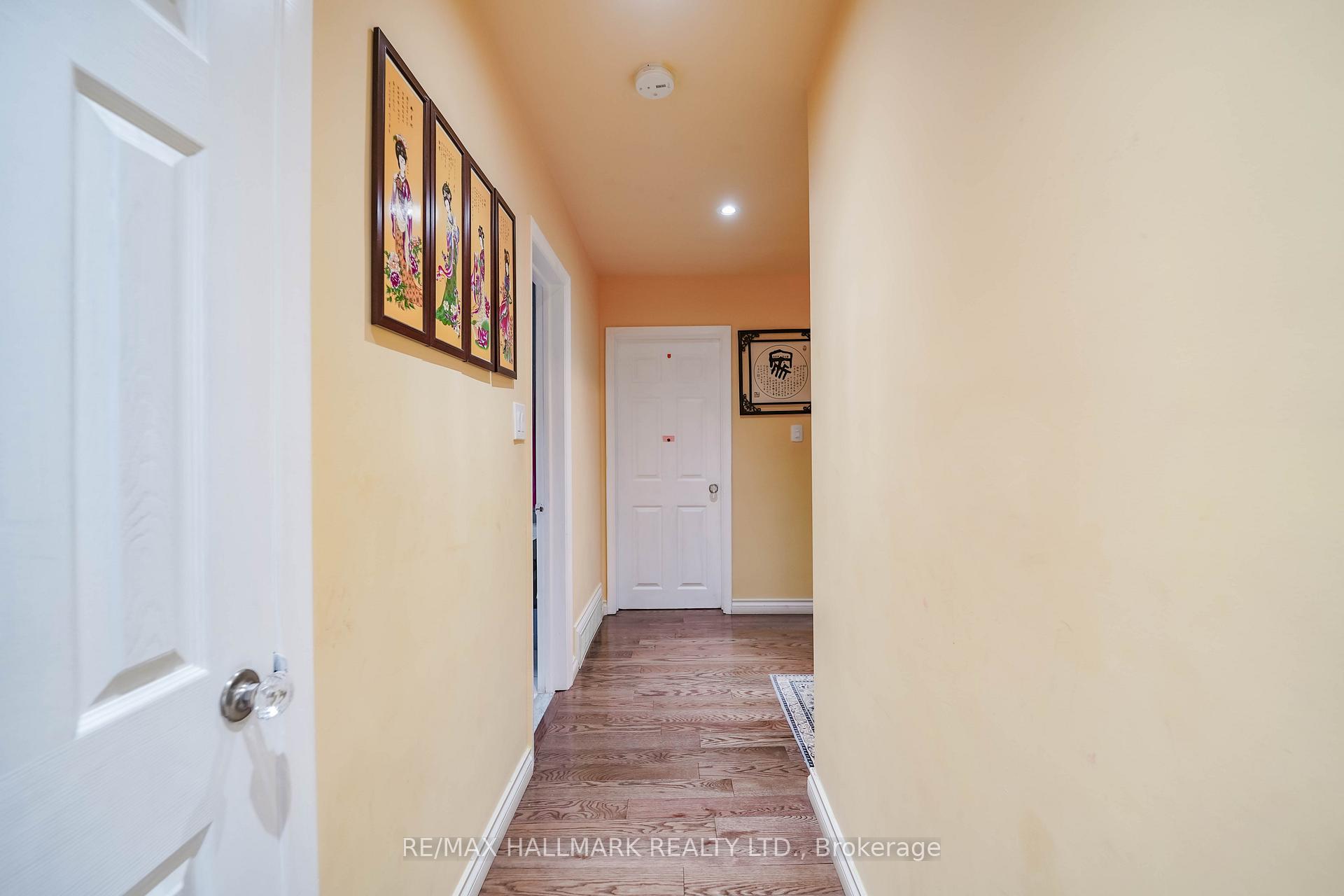 Photo 19 of 16 Araman Drive, Scarborough, Tam O'Shanter-Sullivan — HOMEH