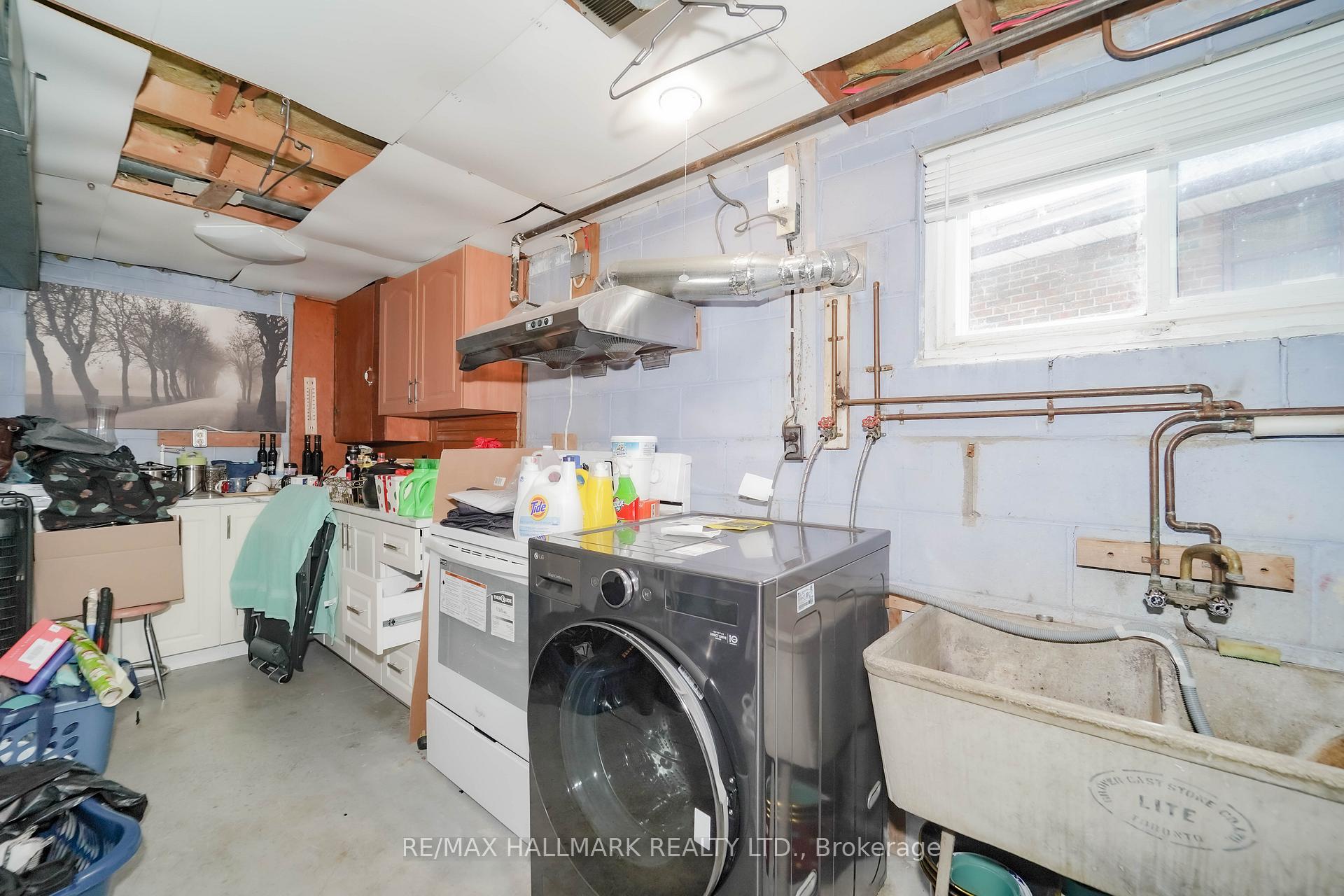 Photo 21 of 16 Araman Drive, Scarborough, Tam O'Shanter-Sullivan — HOMEH