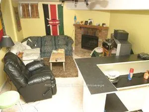 Photo 5 of 11 Quarry Court, Toronto, Greenwood-Coxwell — HOMEH
