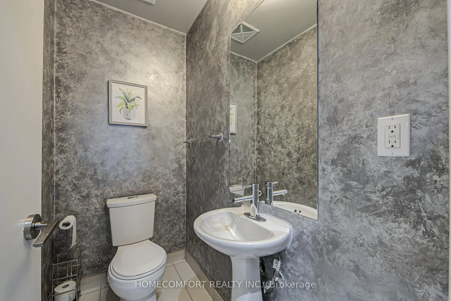 Photo 5 of 82 Boulton Avenue, Toronto, South Riverdale — HOMEH