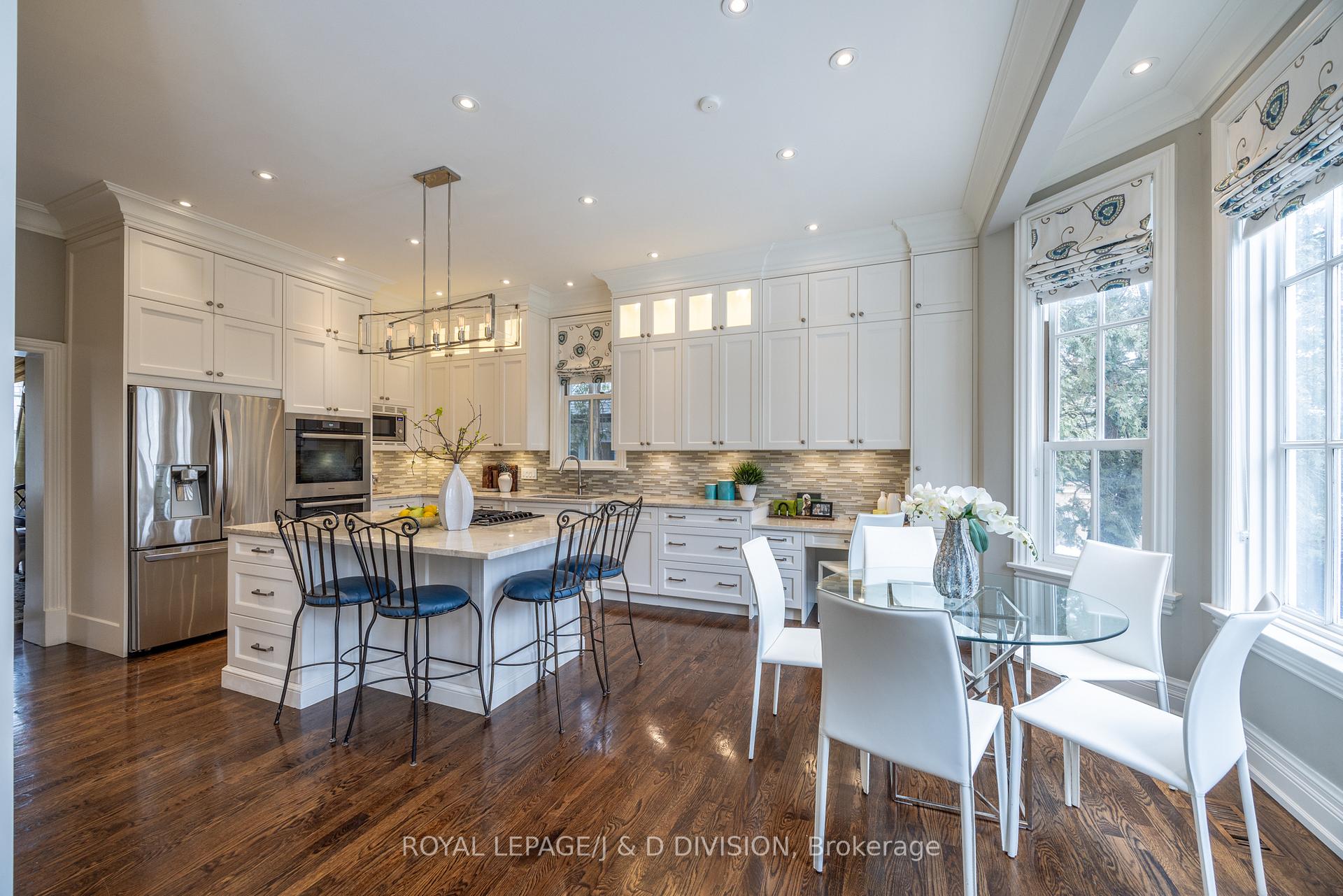 Photo 9 of 85 Joicey Boulevard, Toronto, Bedford Park-Nortown — HOMEH
