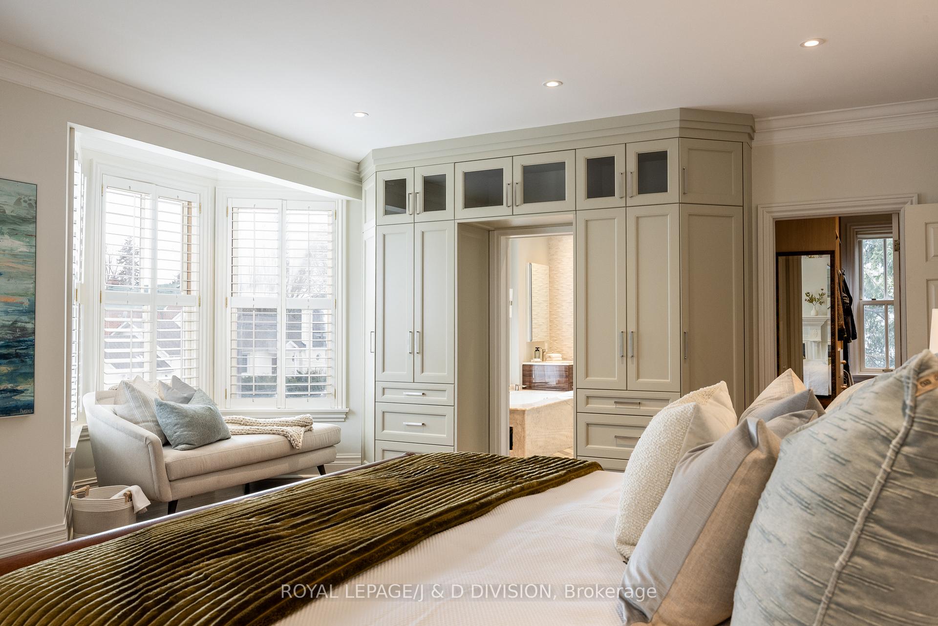 Photo 24 of 85 Joicey Boulevard, Toronto, Bedford Park-Nortown — HOMEH