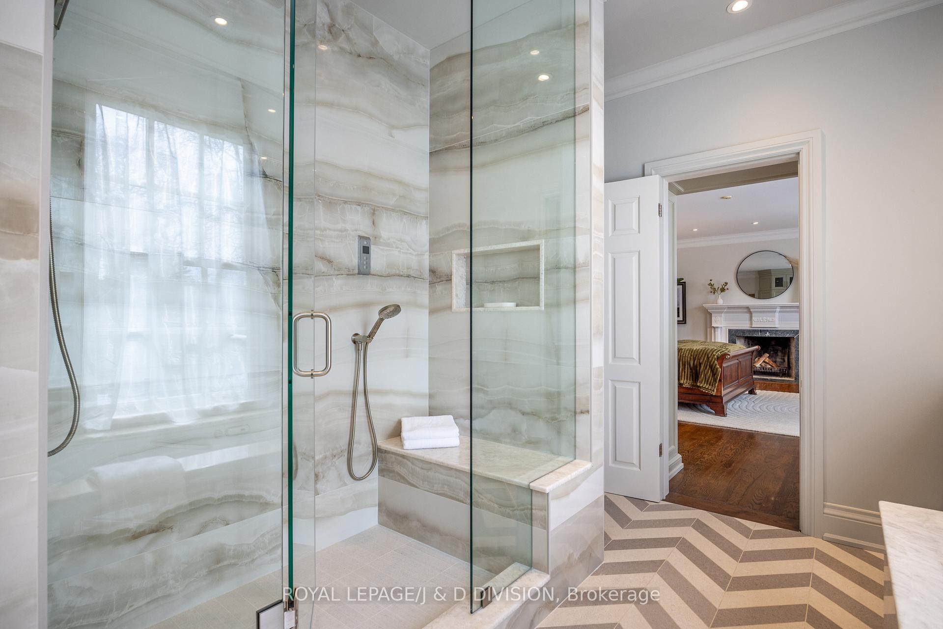 Photo 26 of 85 Joicey Boulevard, Toronto, Bedford Park-Nortown — HOMEH