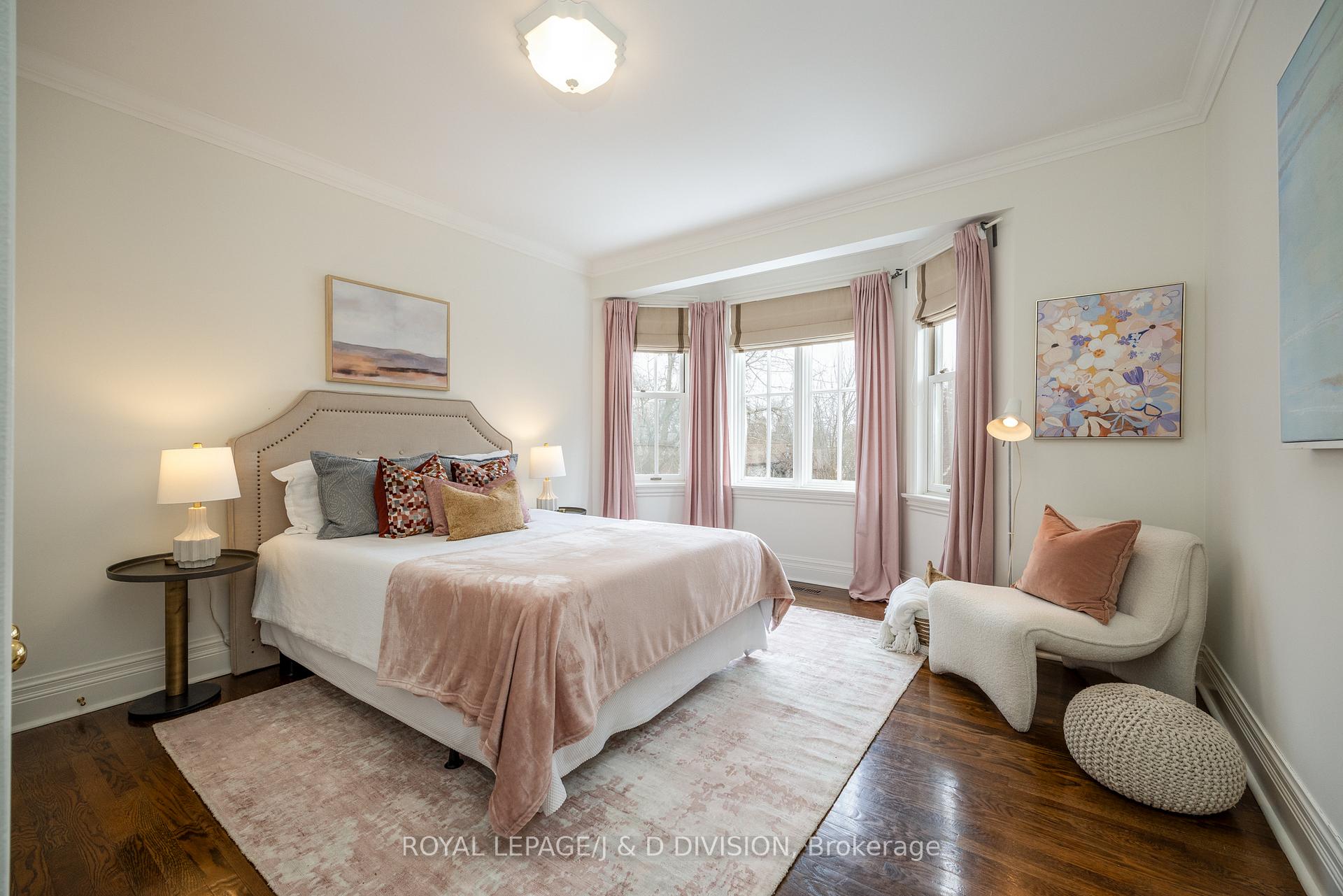 Photo 28 of 85 Joicey Boulevard, Toronto, Bedford Park-Nortown — HOMEH