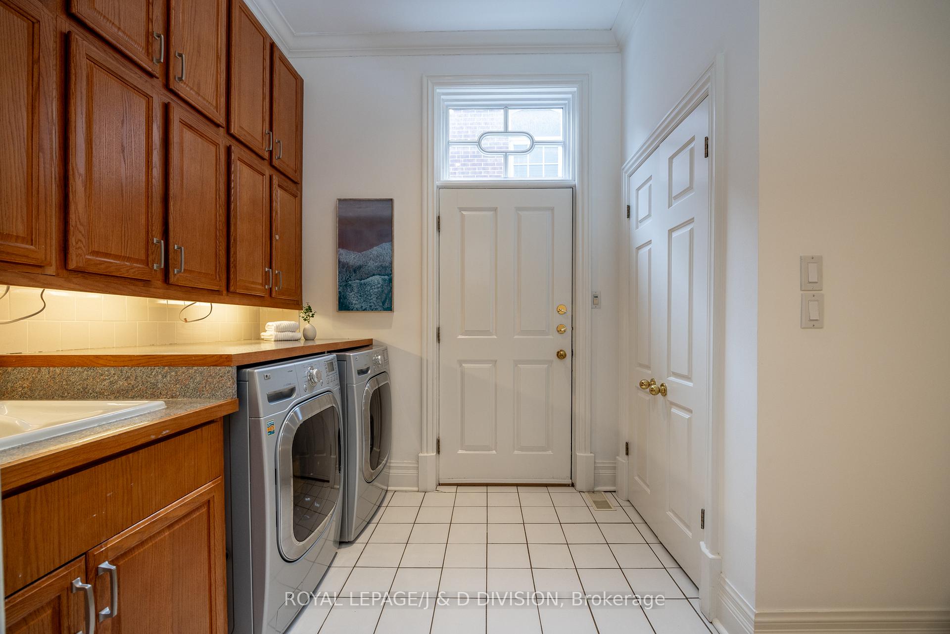 Photo 33 of 85 Joicey Boulevard, Toronto, Bedford Park-Nortown — HOMEH