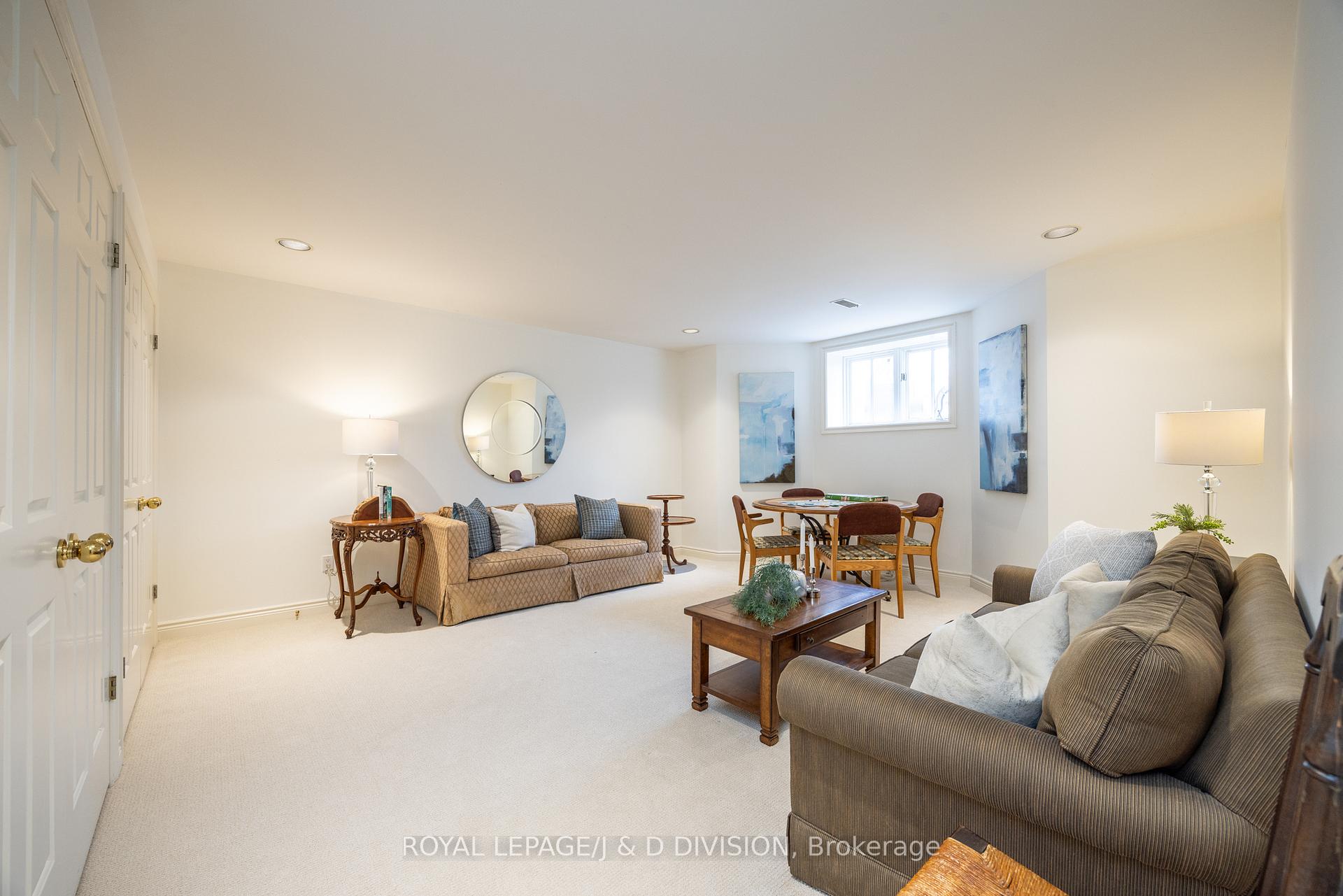 Photo 34 of 85 Joicey Boulevard, Toronto, Bedford Park-Nortown — HOMEH