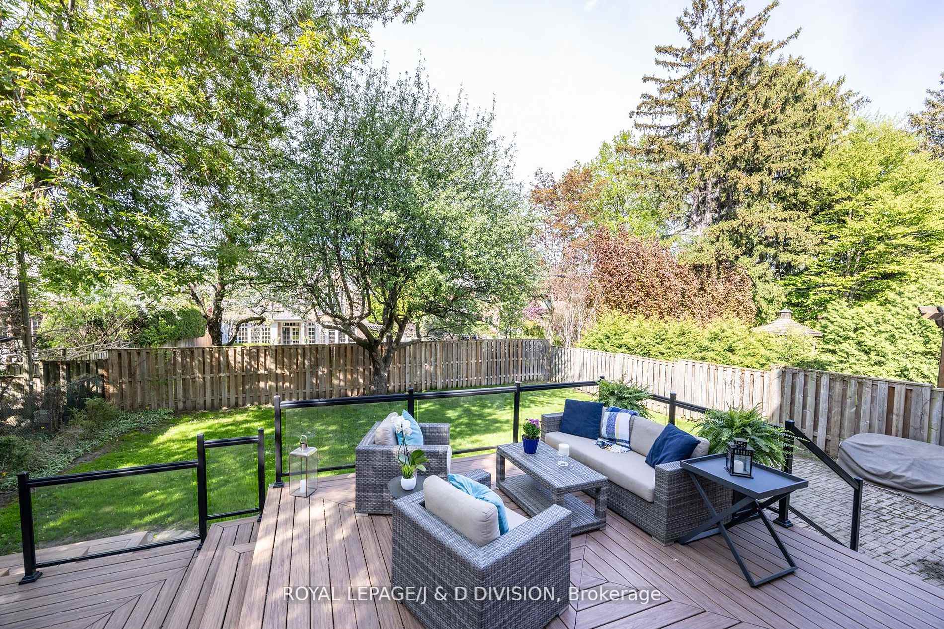 Photo 38 of 85 Joicey Boulevard, Toronto, Bedford Park-Nortown — HOMEH