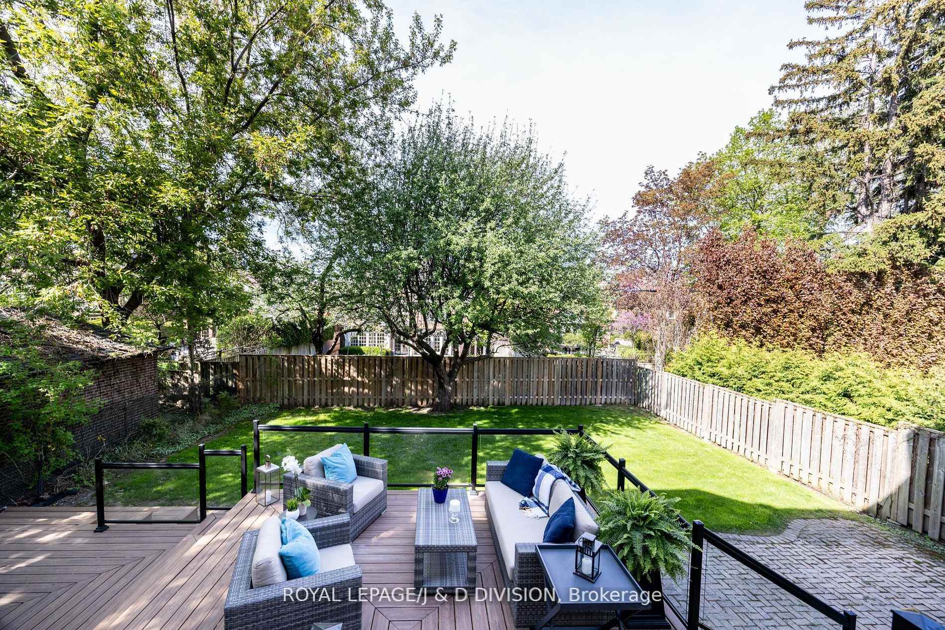 Photo 43 of 85 Joicey Boulevard, Toronto, Bedford Park-Nortown — HOMEH