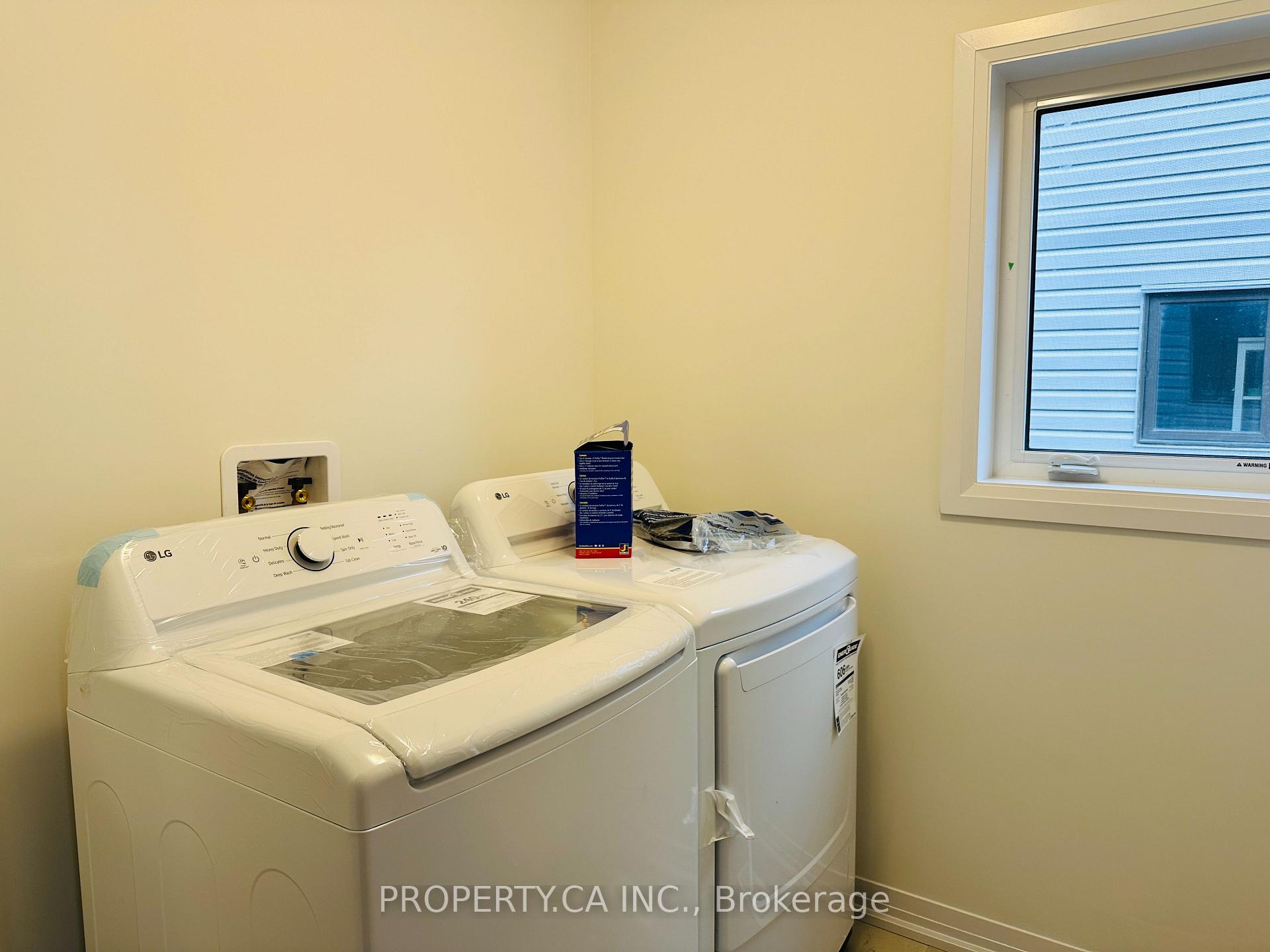 Photo 9 of 21 Niagara Drive, Thorold, Rolling Meadows — HOMEH