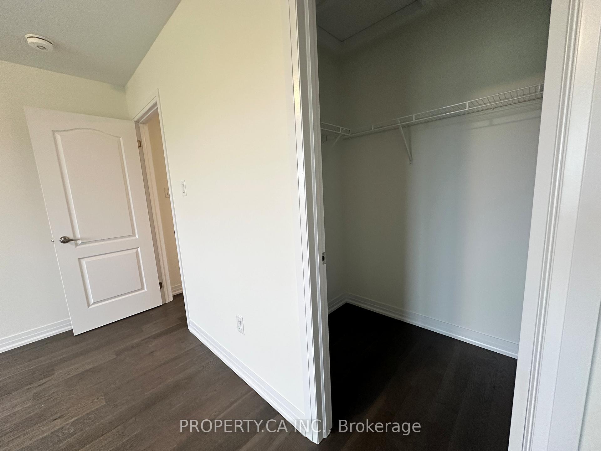Photo 13 of 21 Niagara Drive, Thorold, Rolling Meadows — HOMEH