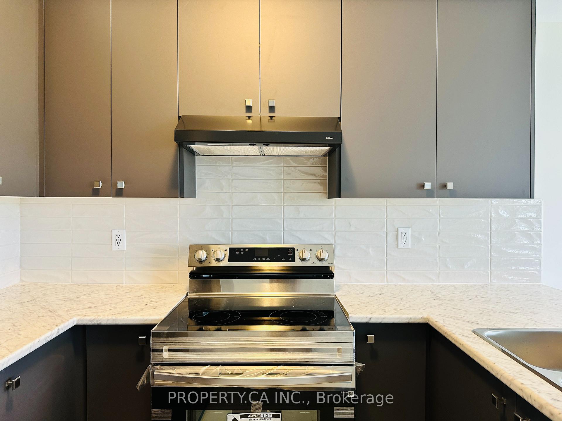 Photo 24 of 21 Niagara Drive, Thorold, Rolling Meadows — HOMEH
