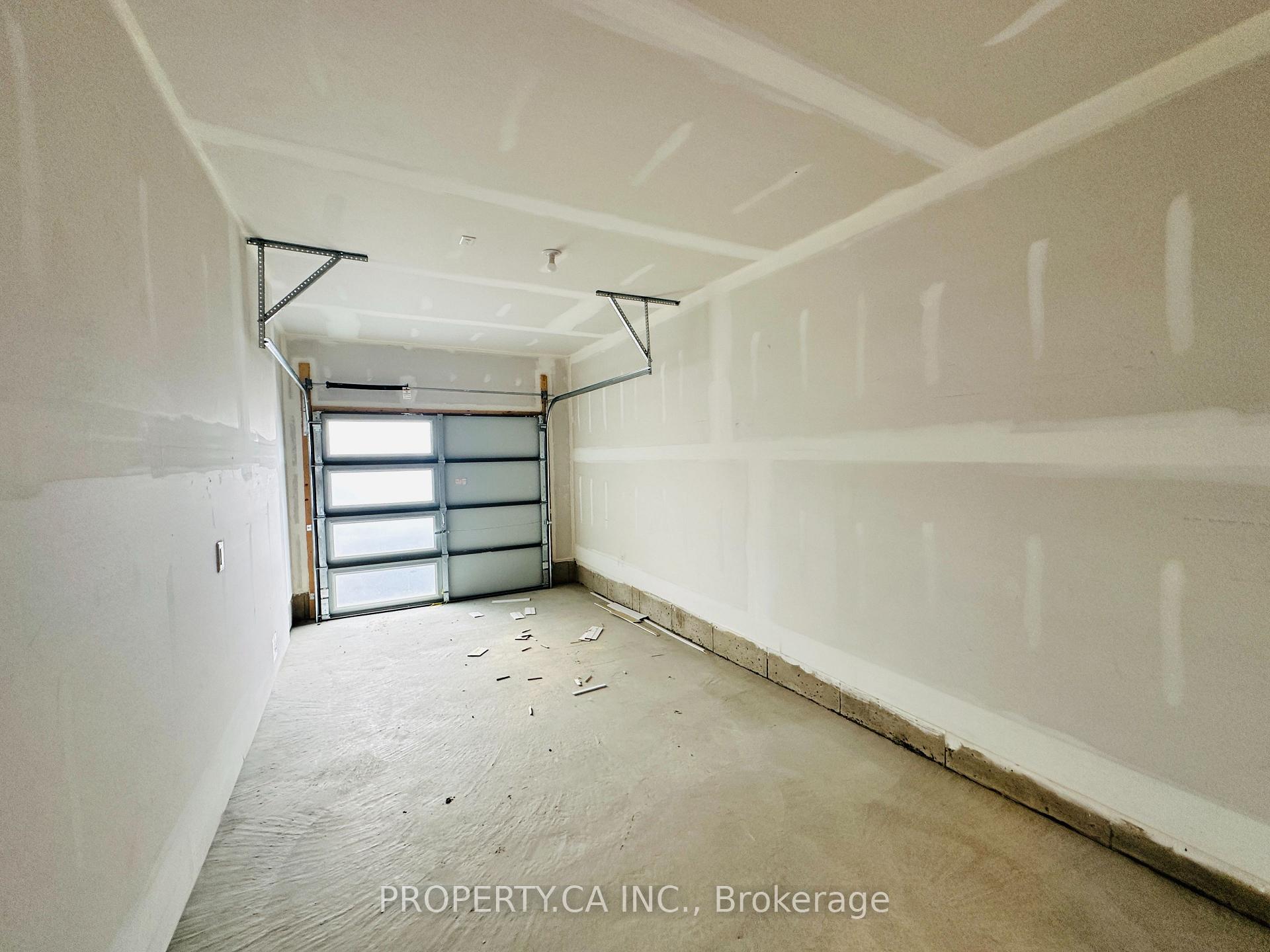 Photo 25 of 21 Niagara Drive, Thorold, Rolling Meadows — HOMEH