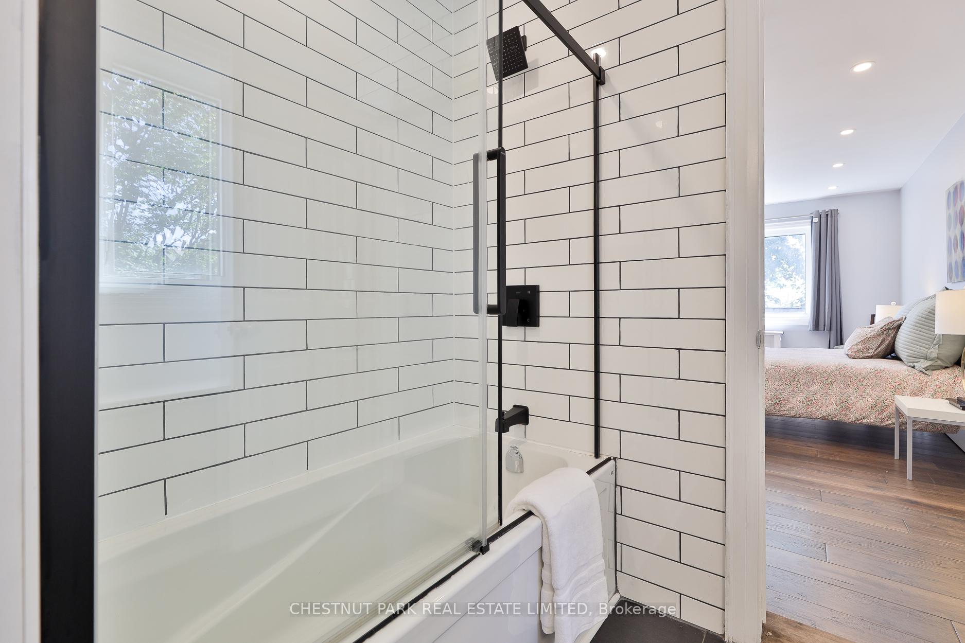 Photo 23 of 5 Minto Street, Toronto, Greenwood-Coxwell — HOMEH